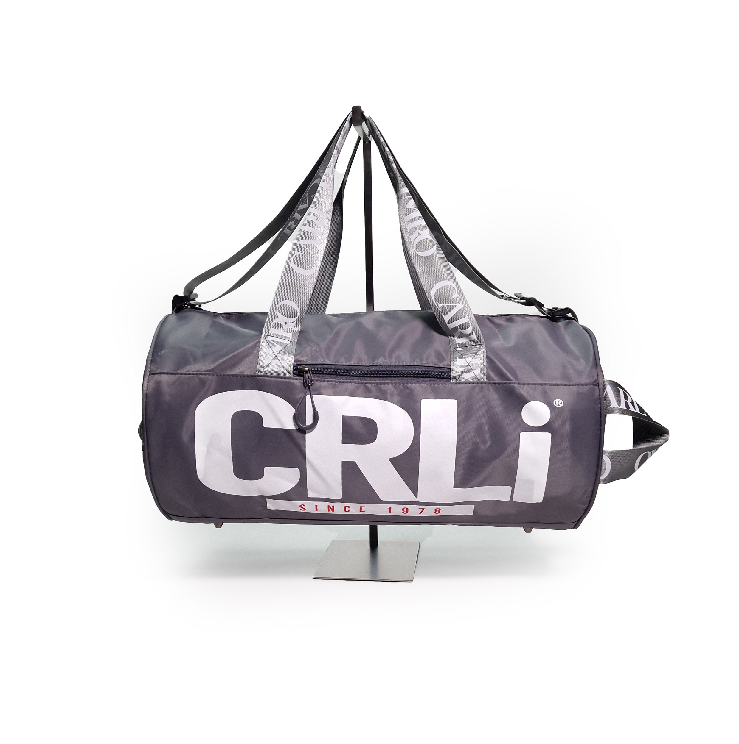 CRLi Extro Ratón outdoor sports bag in gray, made from eco-friendly recycled nylon fabric, showcasing its stylish design and compact size.