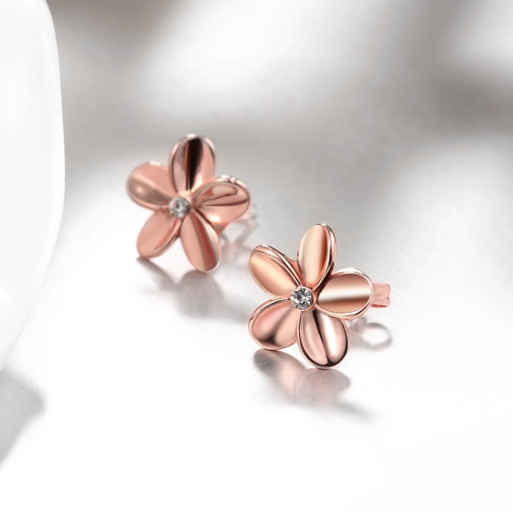 Elegant Crystal Flower Stud Earring in 18K Rose Gold Plated, featuring genuine crystals and a comfortable design.