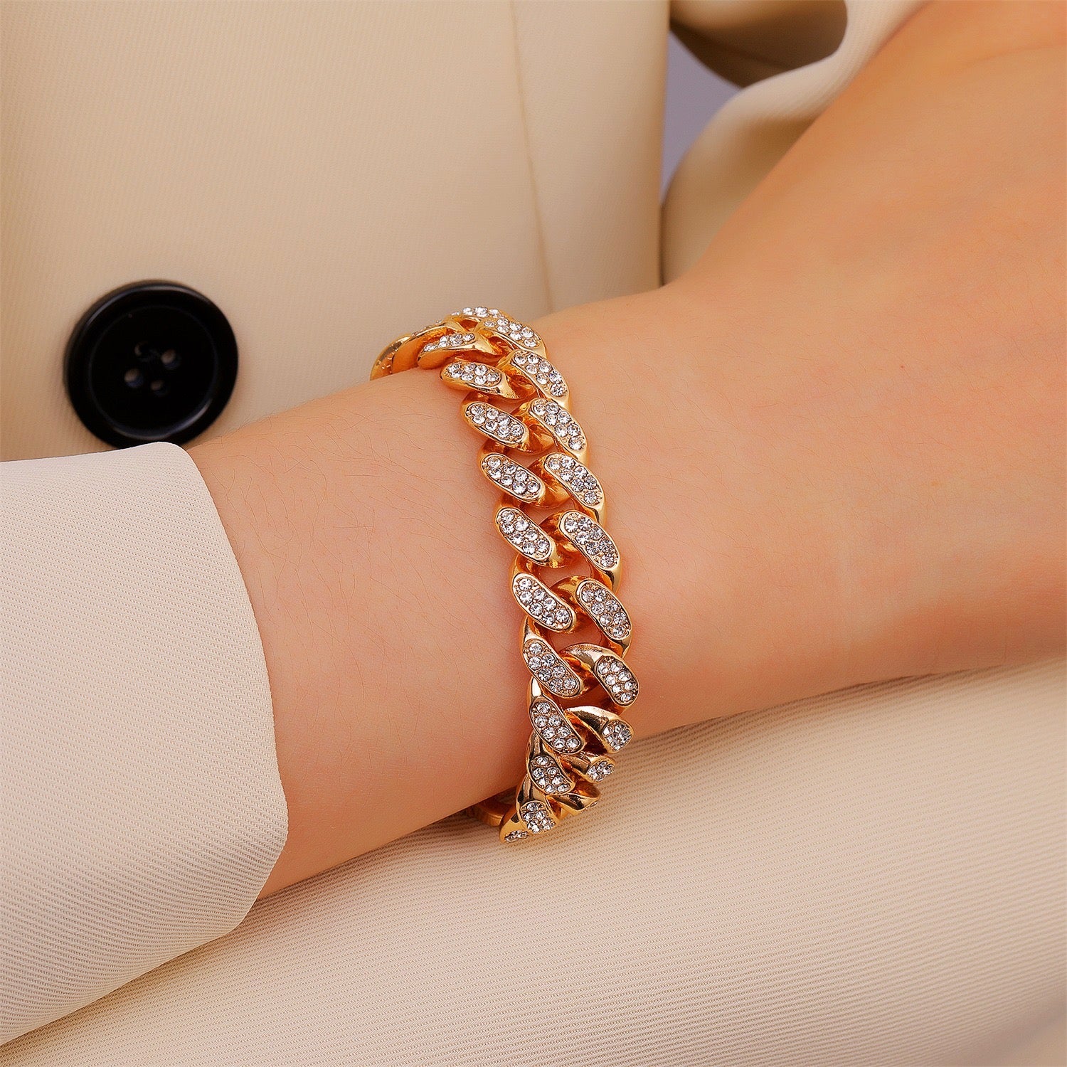 Cuba Rhinestone Bracelet featuring sparkling rhinestones on a durable alloy band, elegantly designed for stylish wear.