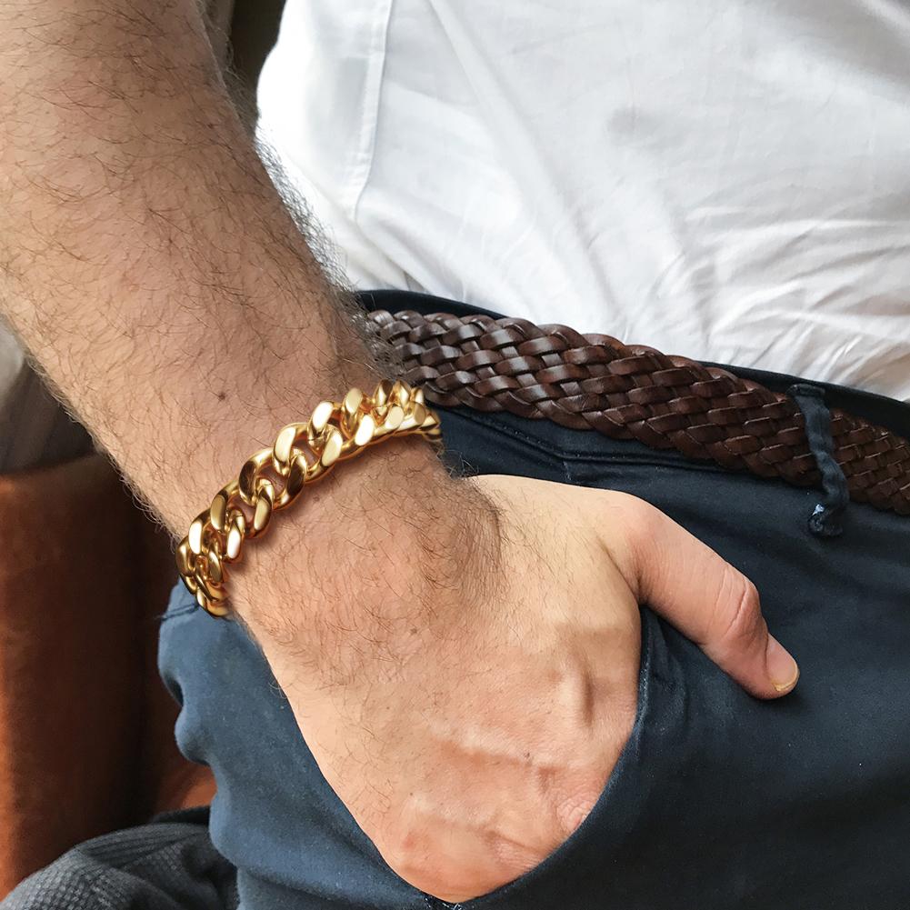 Cuban Link Chain Bracelet made of 316L surgical stainless steel with 14K gold PVD plating, showcasing its elegant design and durability.