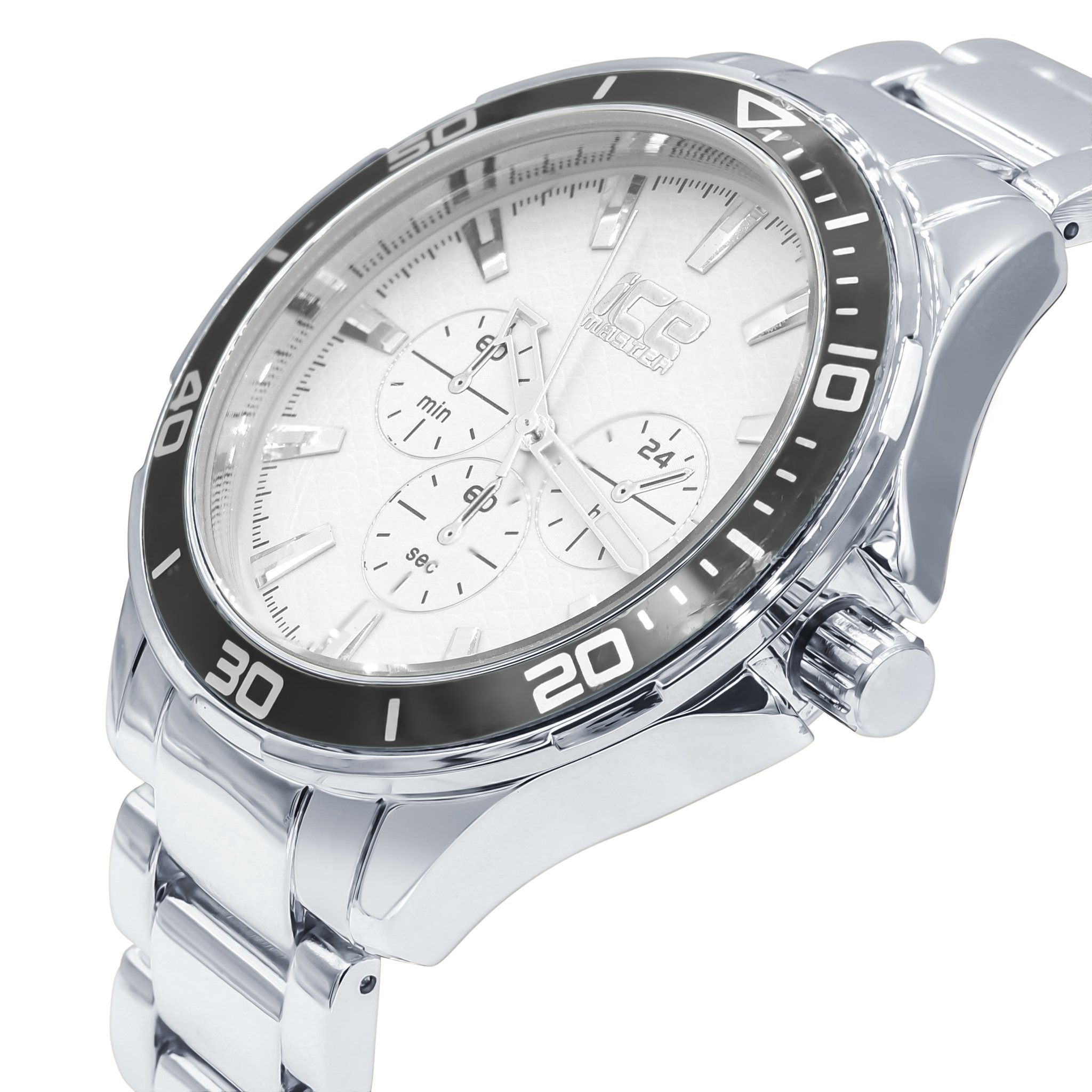 CURDIAL Classic Metal watch featuring a sporty bezel and elegant design, showcasing its ruggedness and luxury.