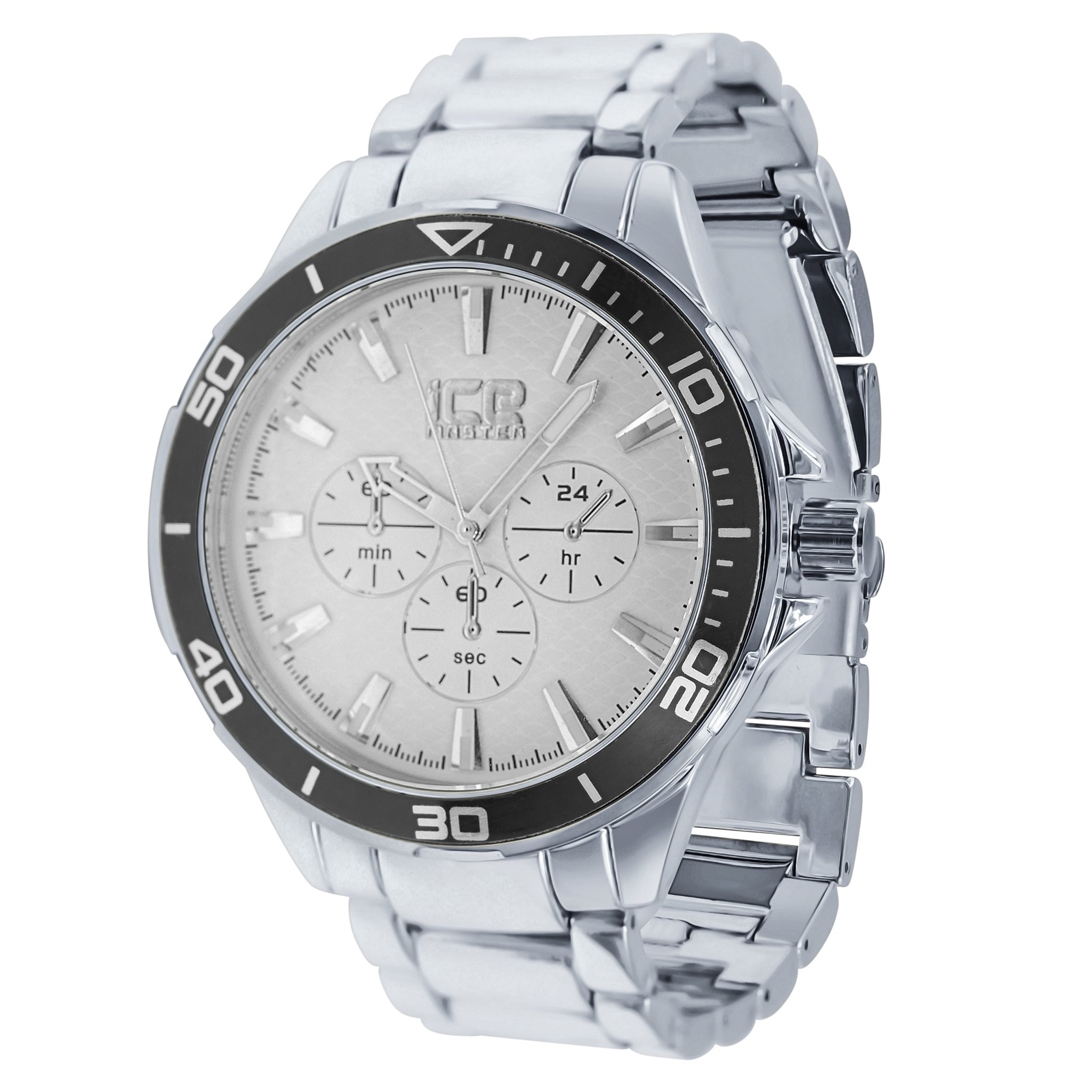 CURDIAL Classic Metal watch featuring a sporty bezel and elegant design, showcasing its ruggedness and luxury.