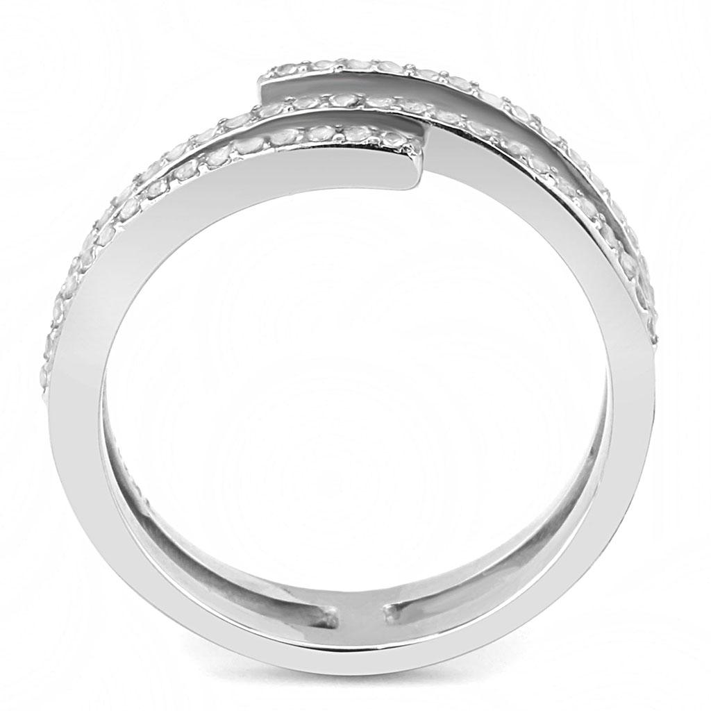 DA060 High Polished Stainless Steel Ring with AAA Grade CZ, showcasing its clear stone and shiny finish.