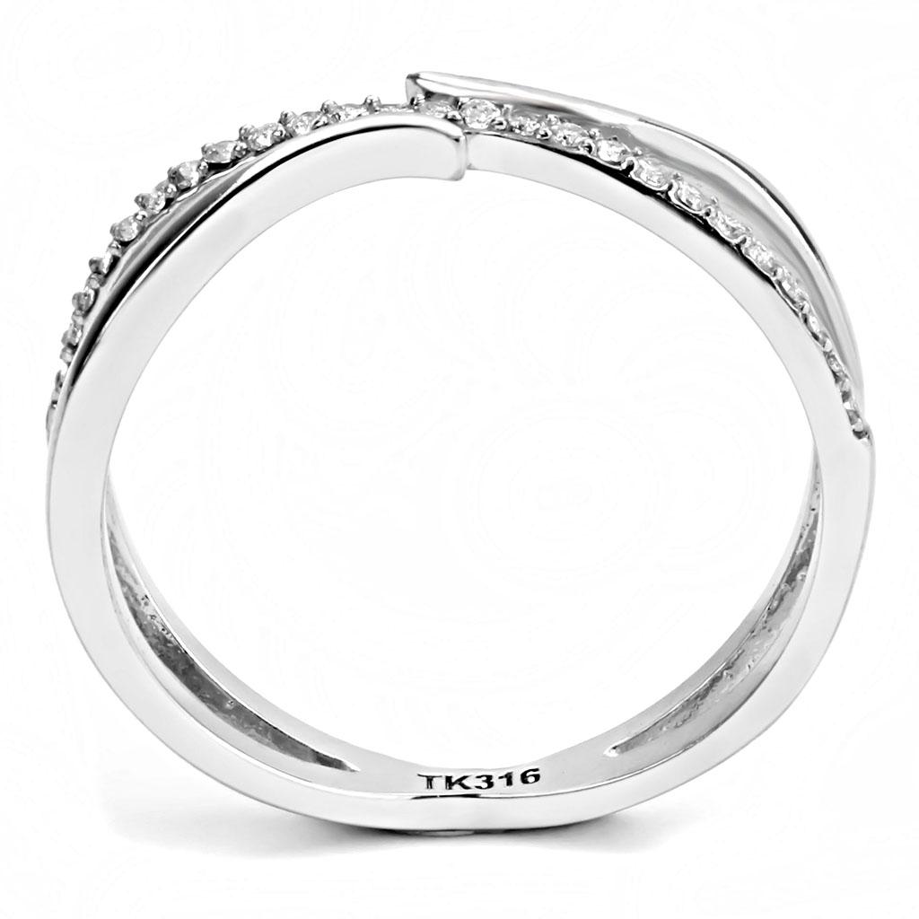 DA155 High Polished Stainless Steel Ring featuring a clear AAA Grade CZ stone, showcasing its elegant design and shiny finish.