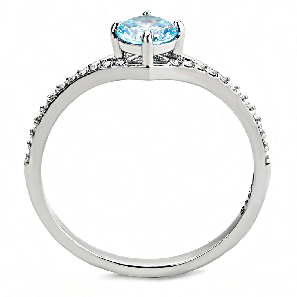 DA167 High Polished Stainless Steel Ring featuring a AAA Grade Sea Blue CZ stone, showcasing its elegant design and shine.