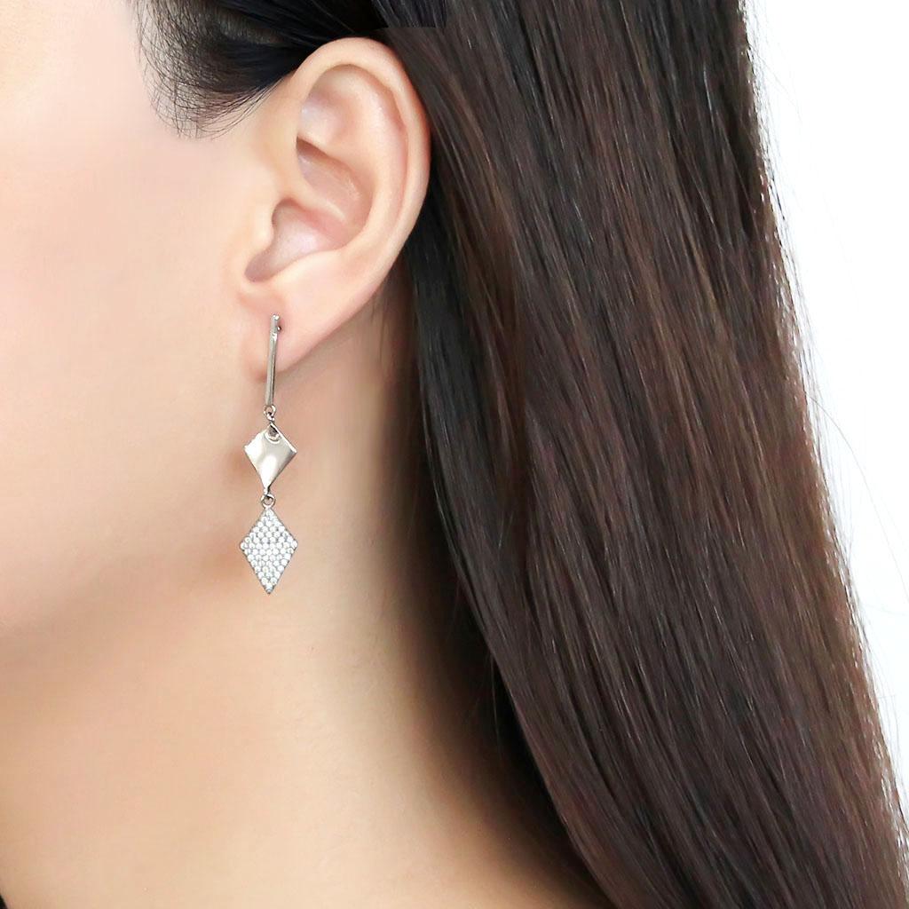 DA194 High Polished Stainless Steel Earrings featuring AAA Grade Clear CZ stone, showcasing a brilliant shine and elegant design.