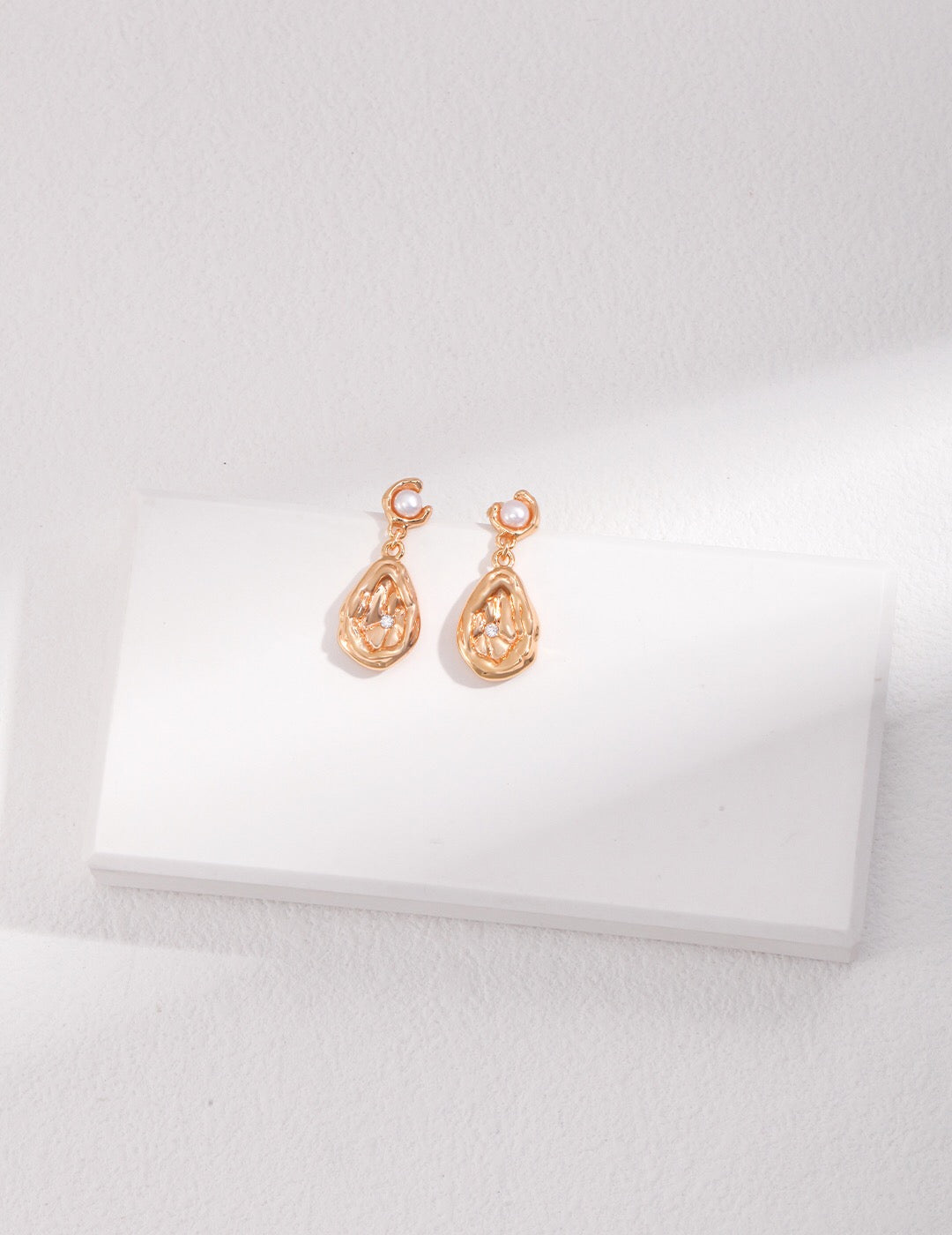 Elegant Dainty Zircon Droplet Pearl Earrings featuring natural pearls and gold vermeil, showcasing a delicate design.