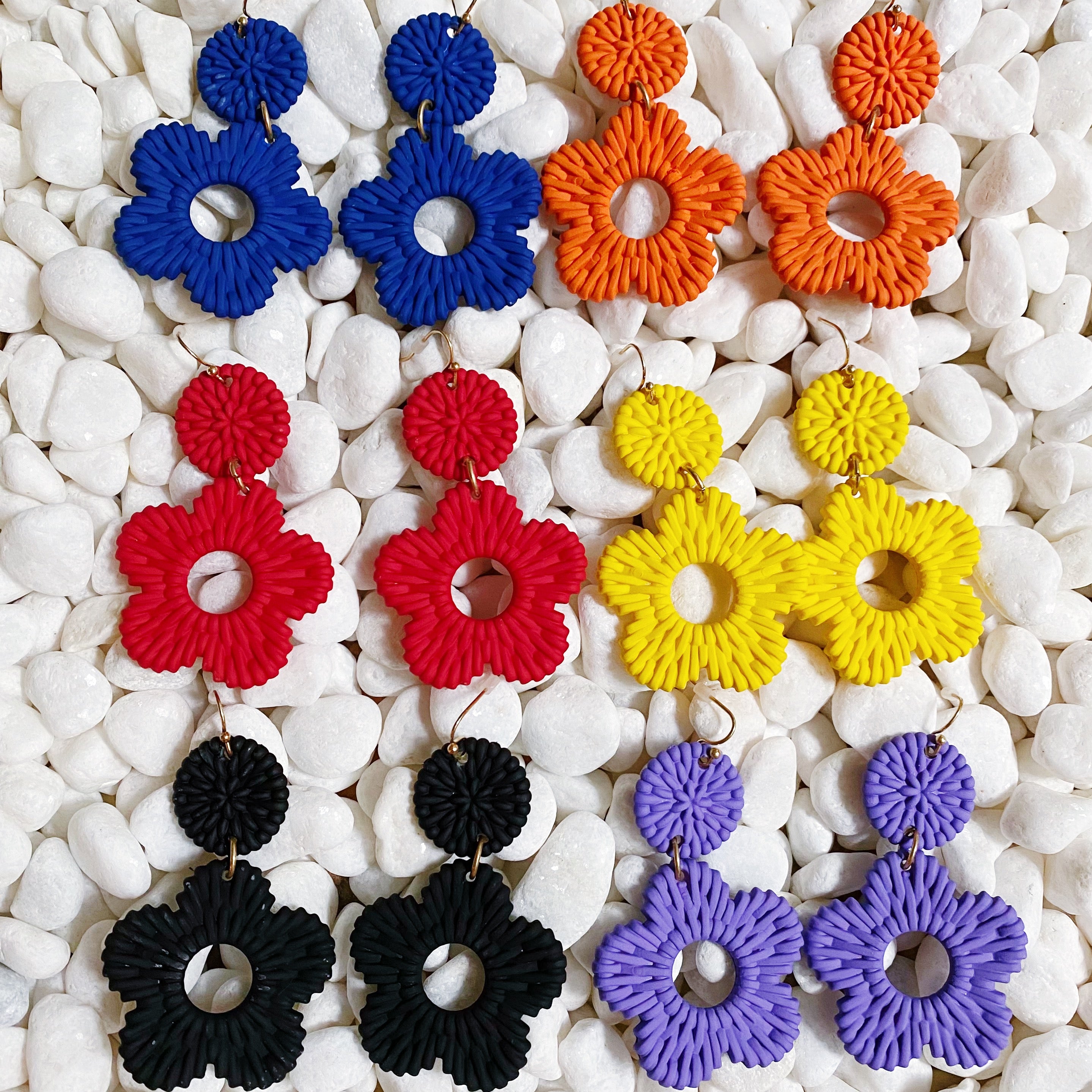 Daisy Drop Game Day Earrings featuring flower detailing, lightweight design, and vibrant colors, perfect for everyday and game day wear.