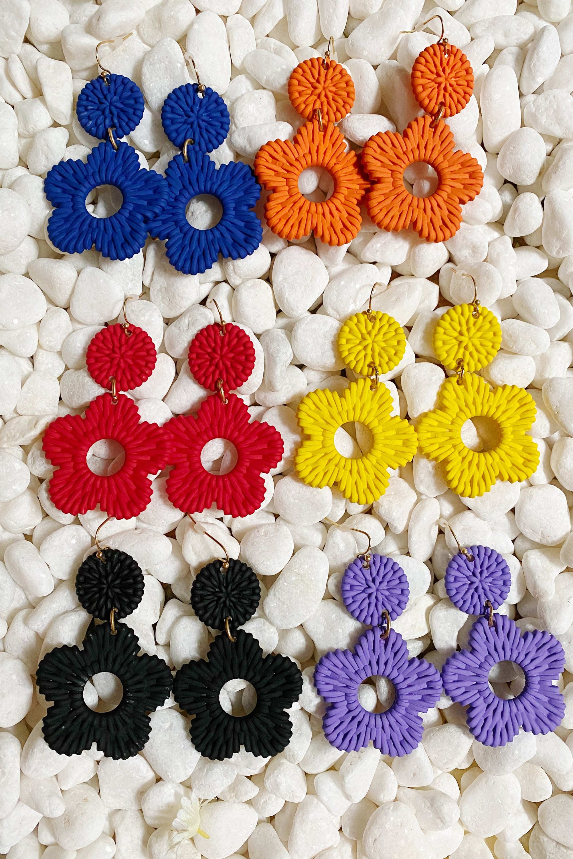 Daisy Drop Game Day Earrings featuring flower detailing, lightweight design, and vibrant colors, perfect for everyday and game day wear.