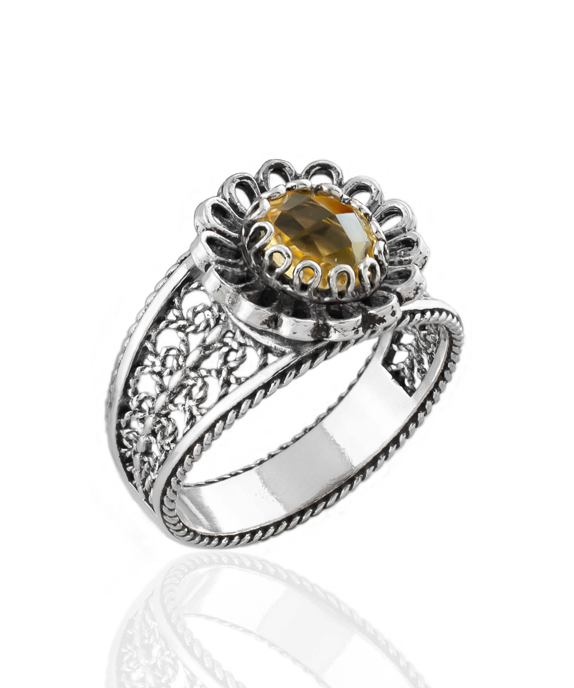 Daisy Figured Citrine Gemstone Filigree Art Silver Cocktail Ring featuring a checkerboard cut citrine stone and intricate filigree design.