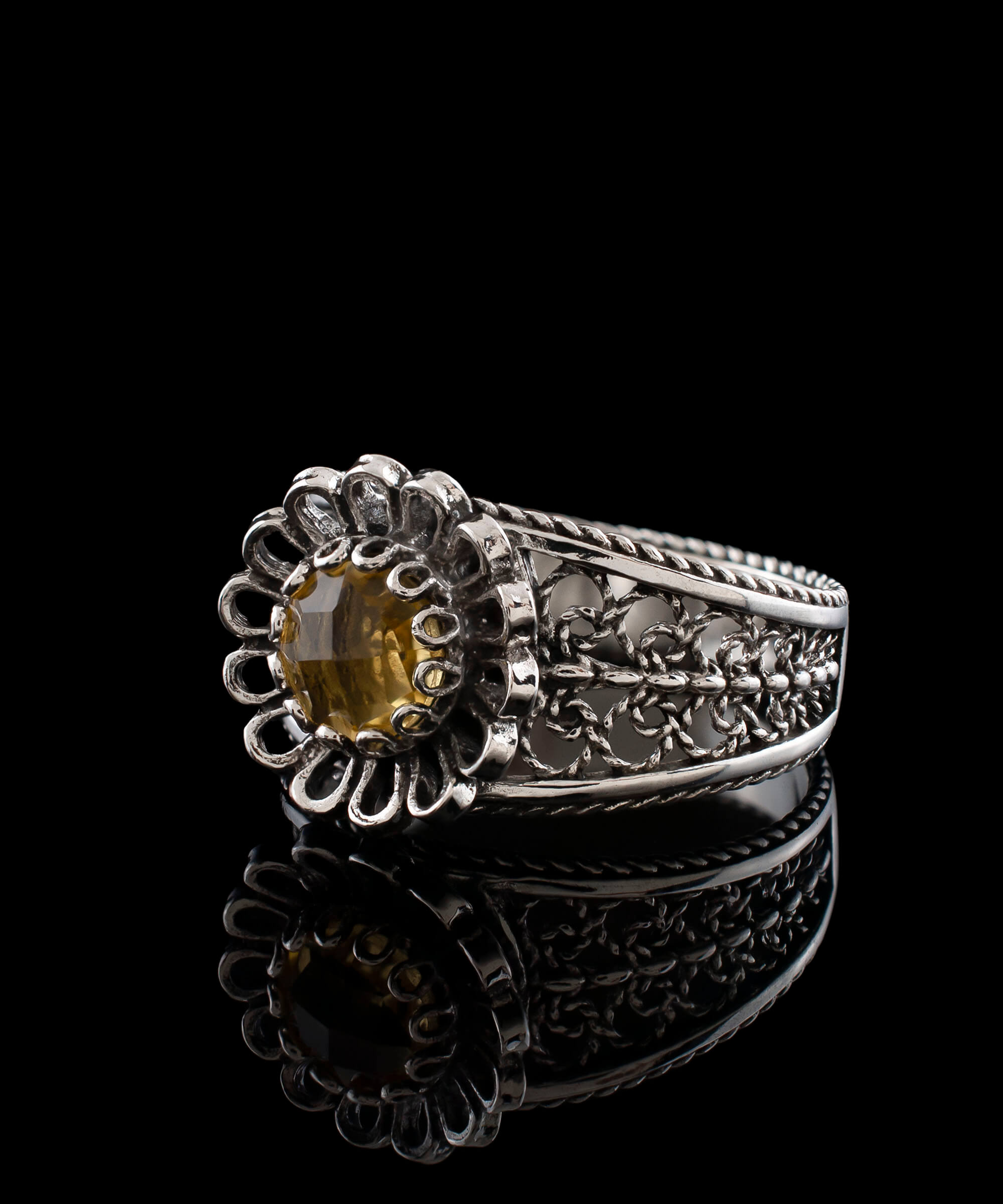 Daisy Figured Citrine Gemstone Filigree Art Silver Cocktail Ring featuring a checkerboard cut citrine stone and intricate filigree design.