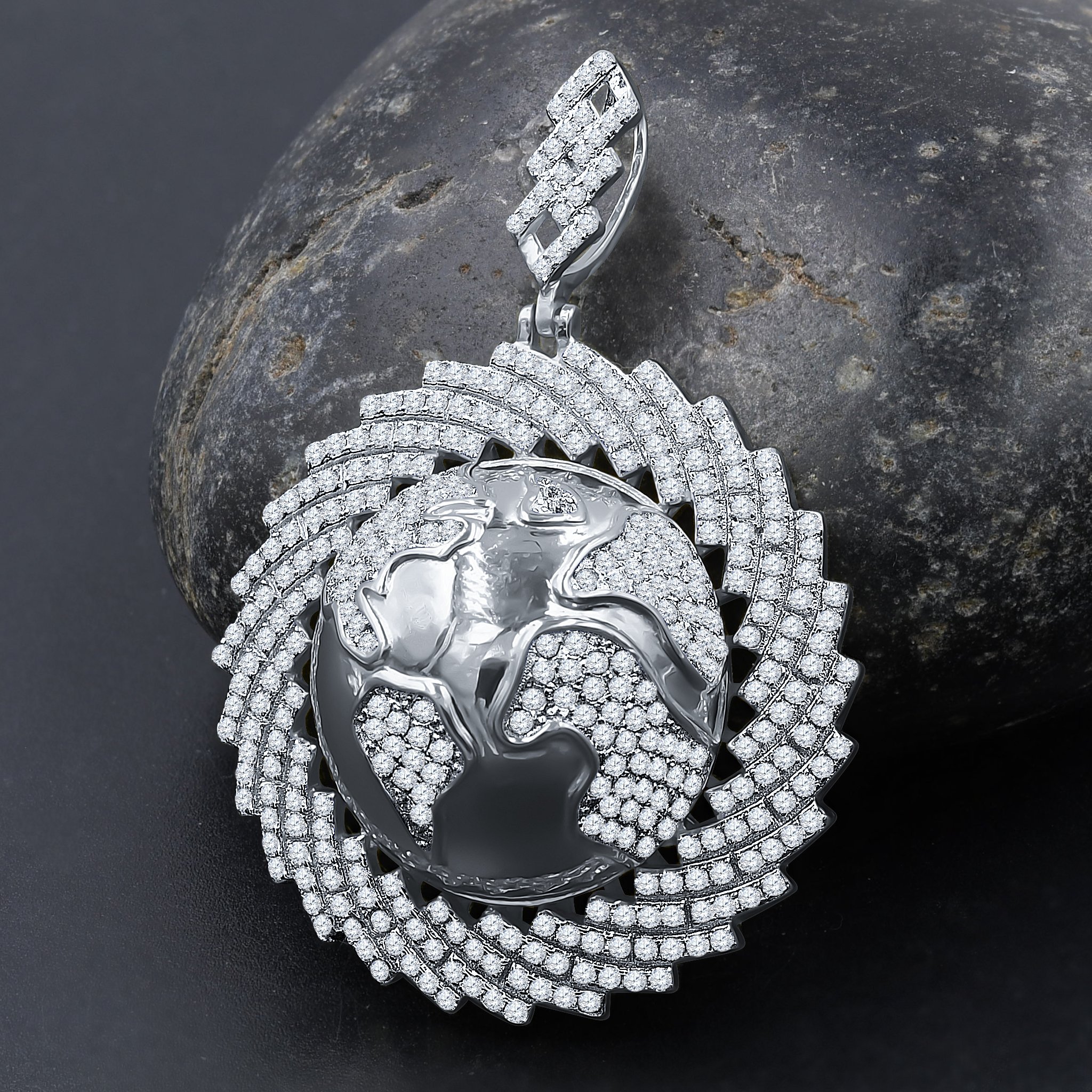 DELPHIC Silver Pendant featuring intricate twisted patterns and cubic zircon stones, showcasing elegance and craftsmanship.