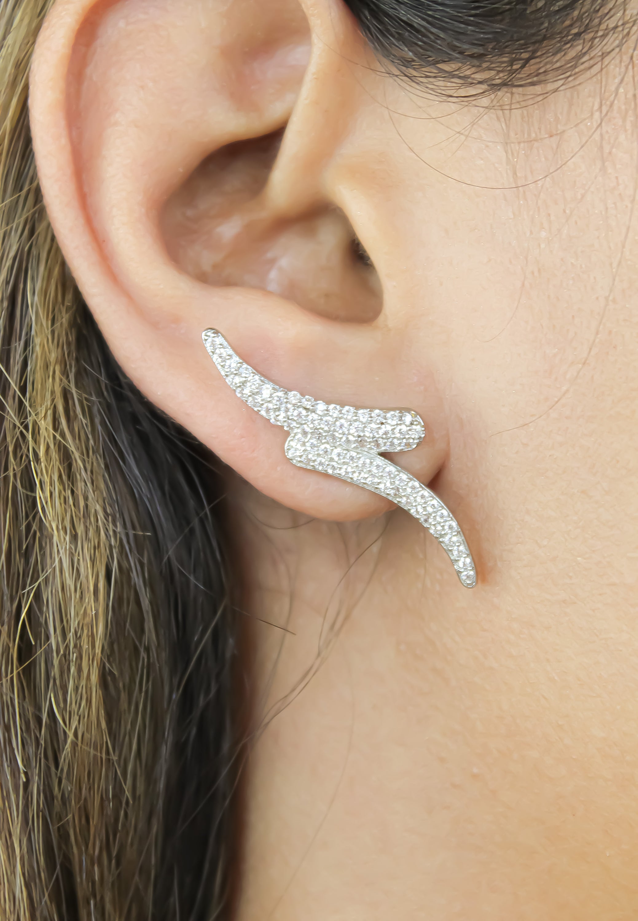 Elegant Dubai Earrings featuring 18K gold or silver plating with 61 round cut zirconia stones, perfect for any occasion.