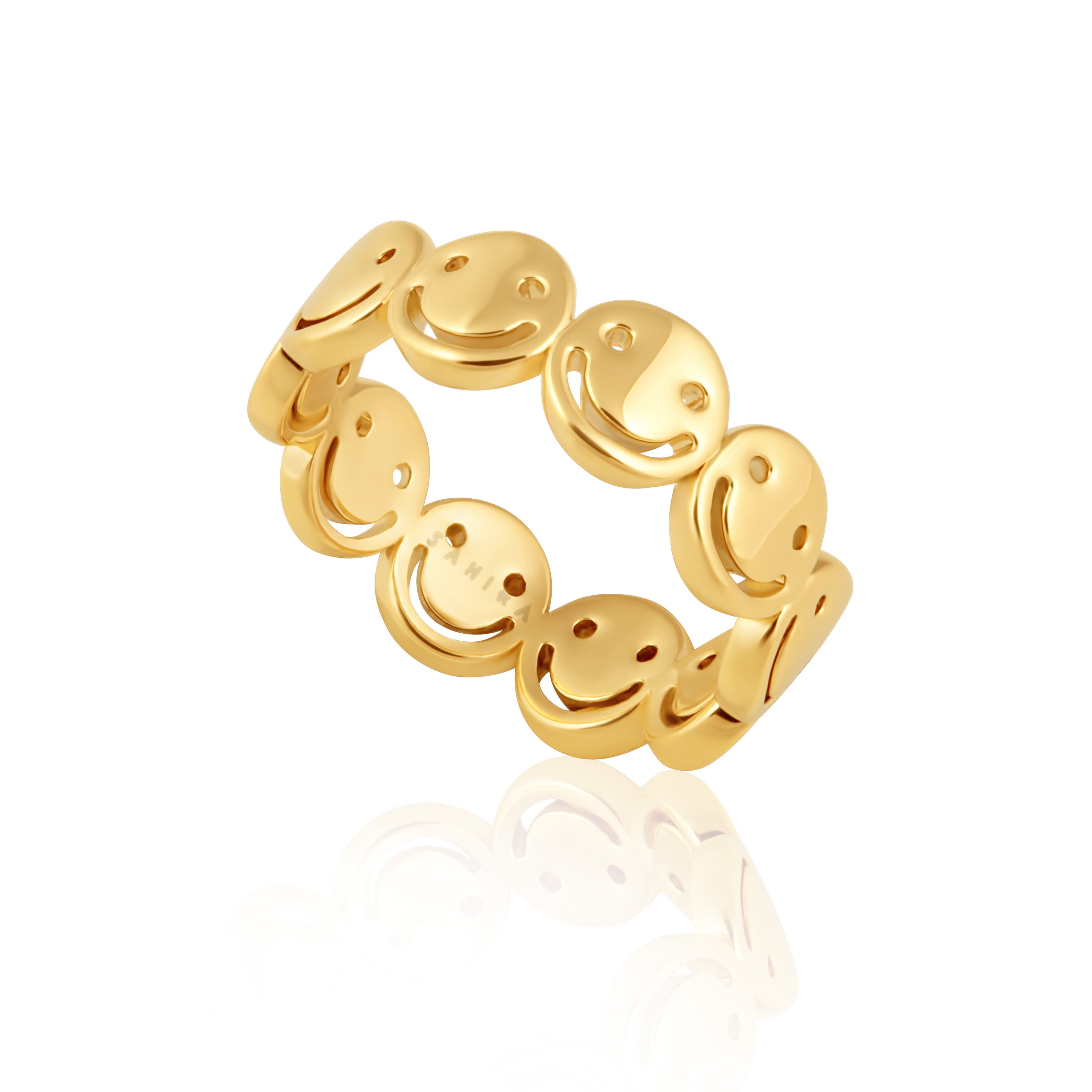 A charming 18 karat gold plated ring featuring a smiley face design, perfect for adding joy to any outfit.