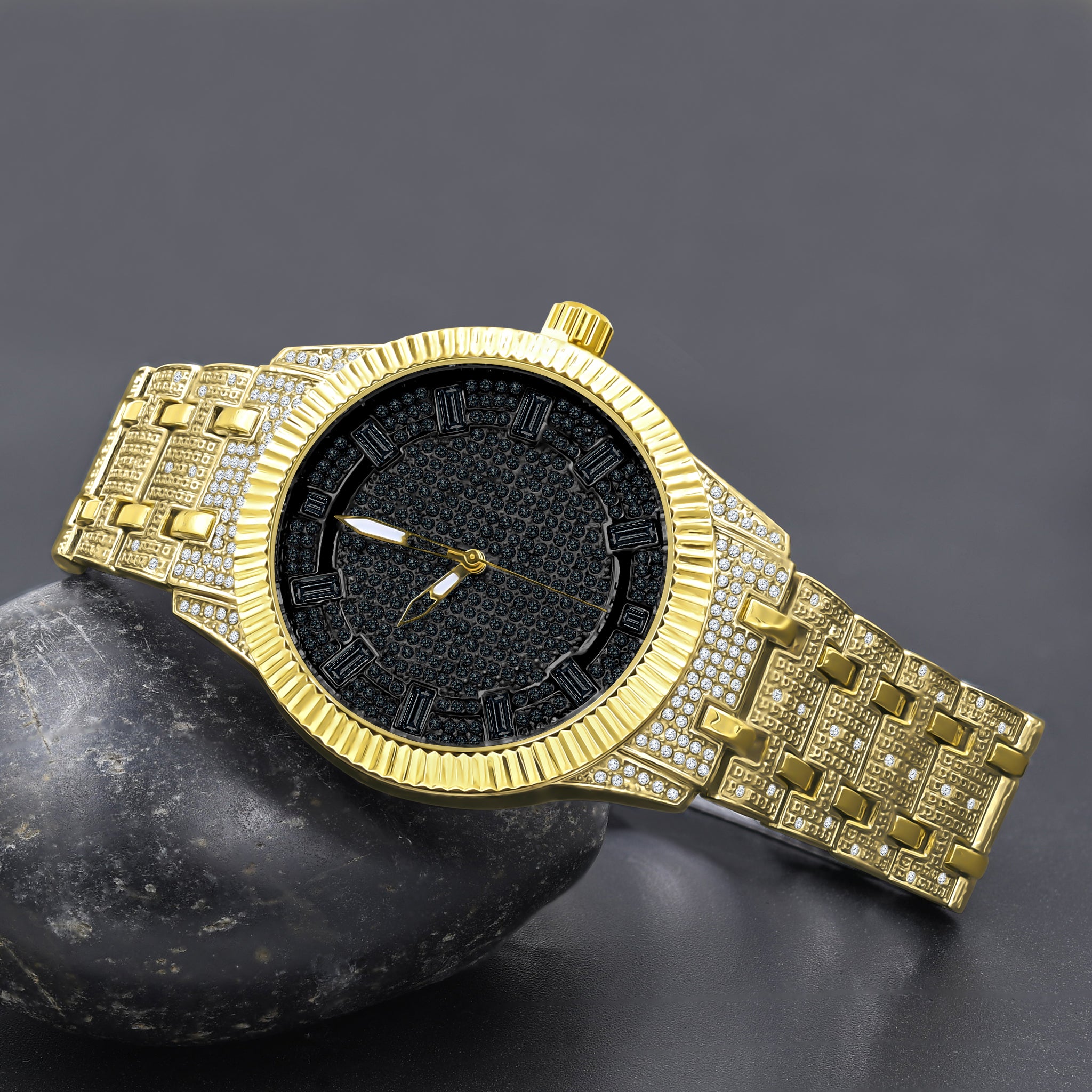 FELIX Hip Hop Metal Watch featuring a stainless steel design, quartz movement, and a fully stoned crystal dial.