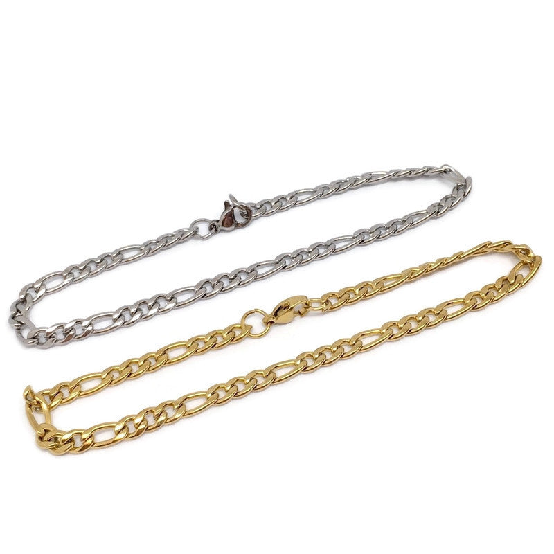 A stylish Figaro Chain Link Bracelet made of stainless steel, featuring a 20cm length and 4mm width, available in various colors.