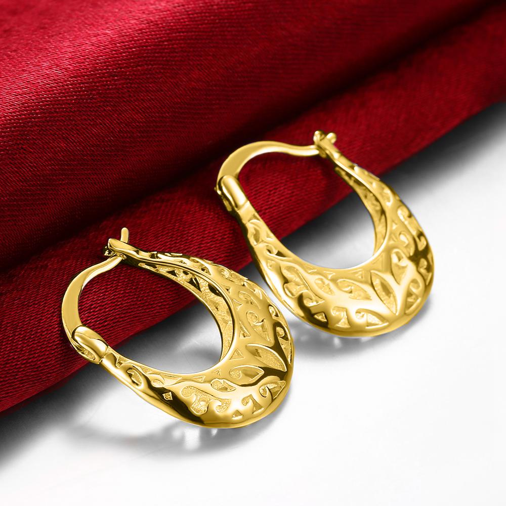 Elegant 18K gold plated filigree leverback French lock earrings, showcasing intricate design and hypoallergenic features.