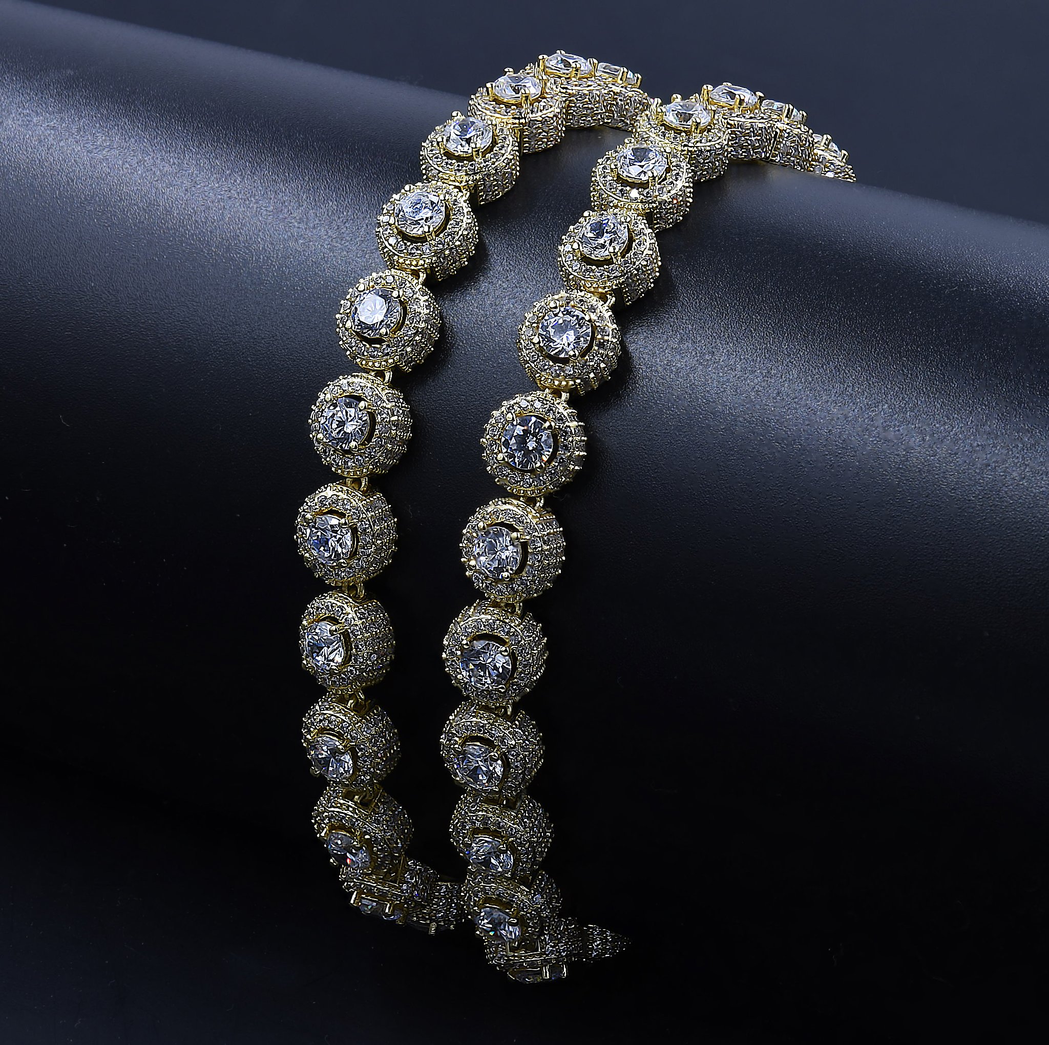 FLUORESCENT Square Tennis Chain featuring round zirconia on a brass frame, showcasing its vibrant shine and elegant design.