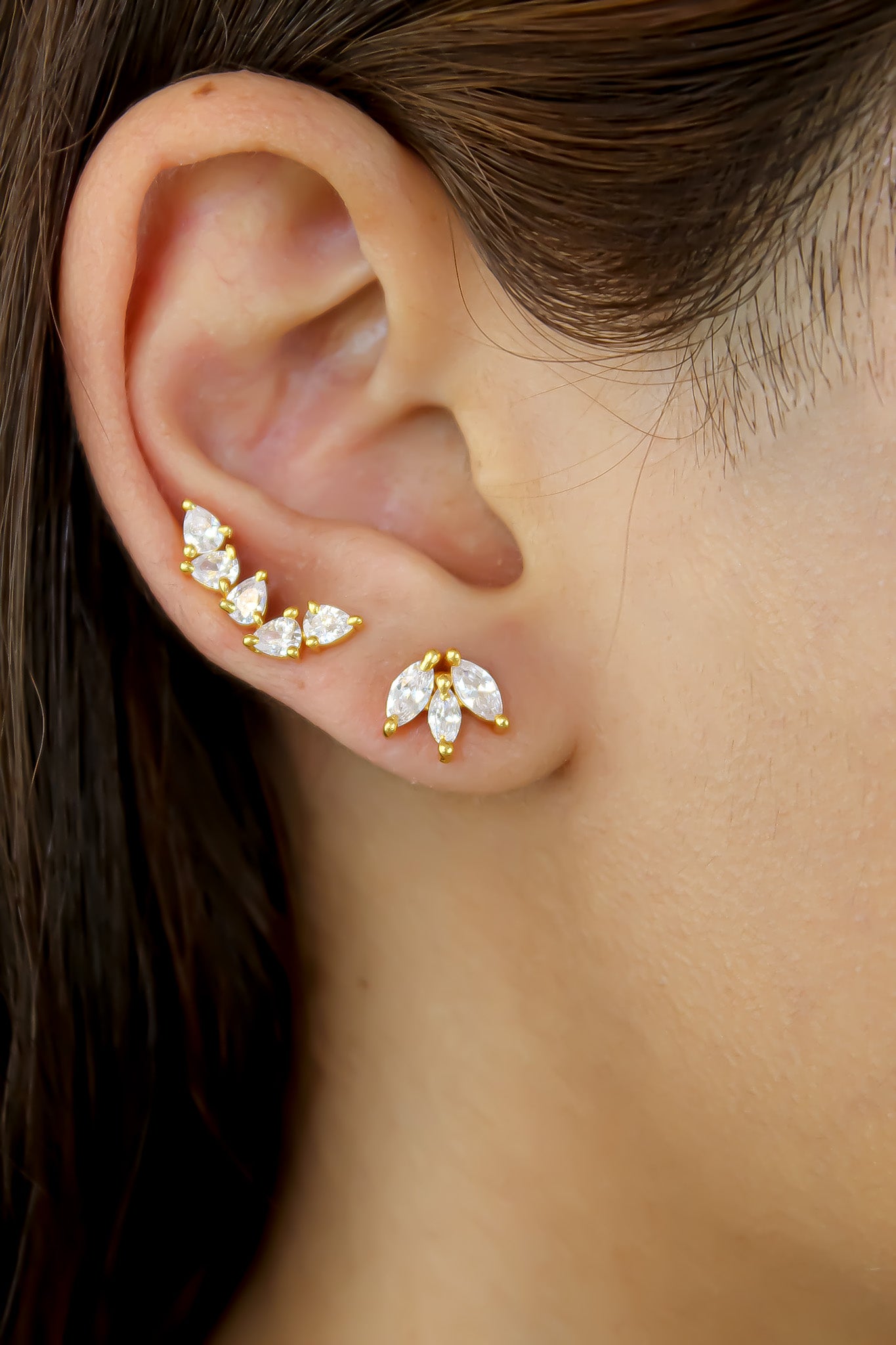 Elegant Fontana Earrings featuring 18K gold plating and three marquise-cut zirconia stones, perfect for sensitive ears.