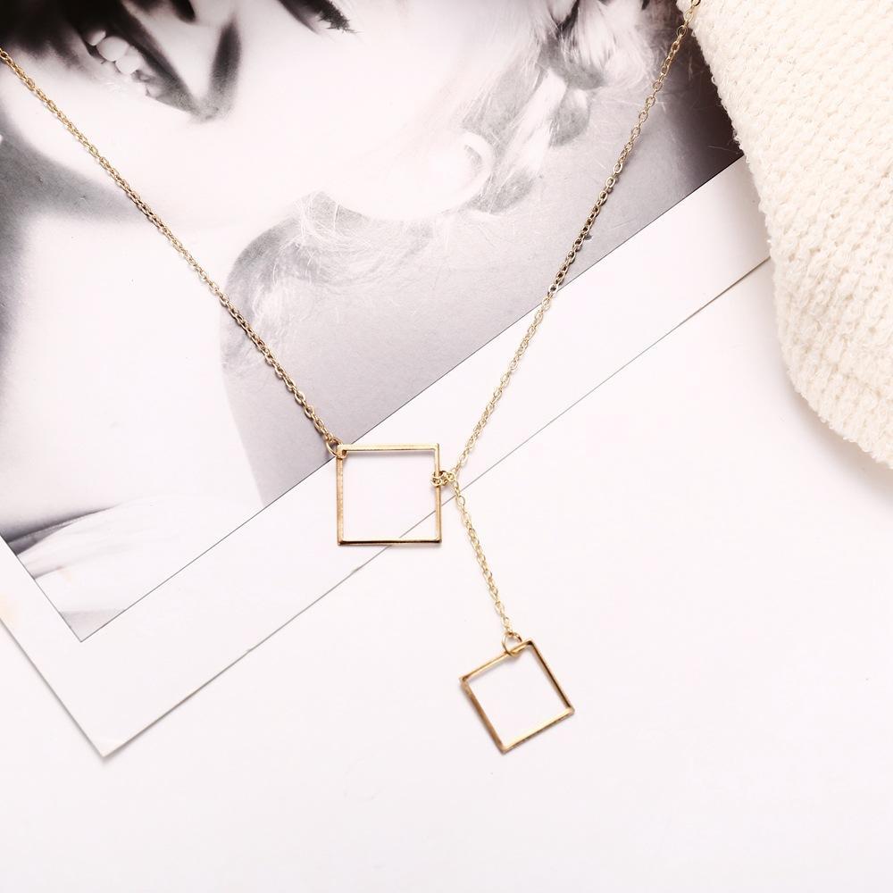 Elegant Geometric Square Necklace in 18K gold plating, featuring a link chain and lobster clasp, designed in Italy.