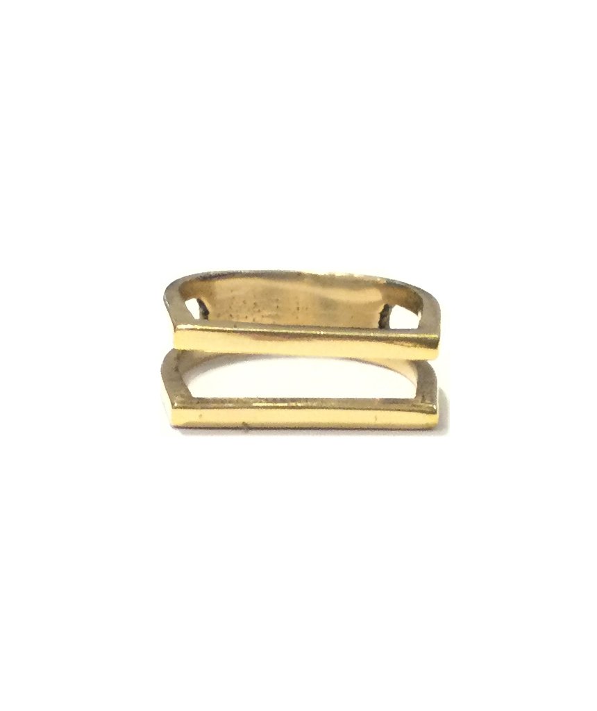 A stylish geometric thumb ring made of silver plating, featuring a modern design perfect for festivals and everyday wear.