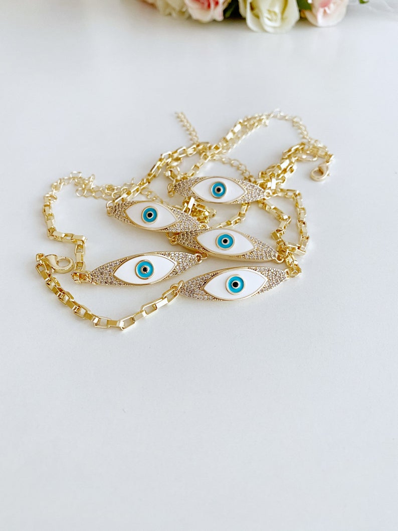 Gold Chain Evil Eye Link Bracelet featuring a chunky design with an evil eye charm, made from durable stainless steel.