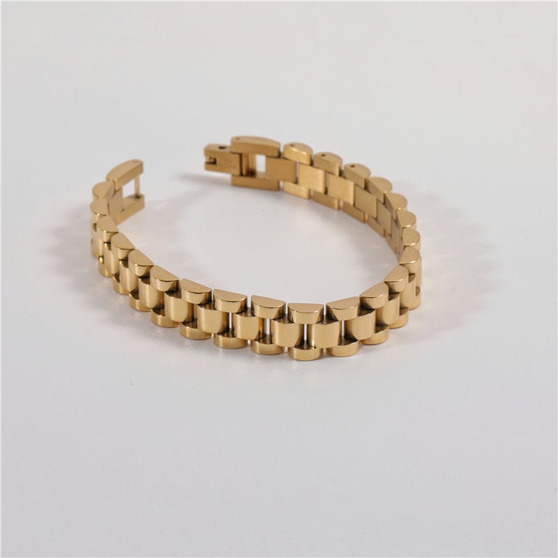 A stylish Gold Flat Chain Chunky Bracelet made of stainless steel with 18K gold plating, showcasing a thick, modern design perfect for any outfit.