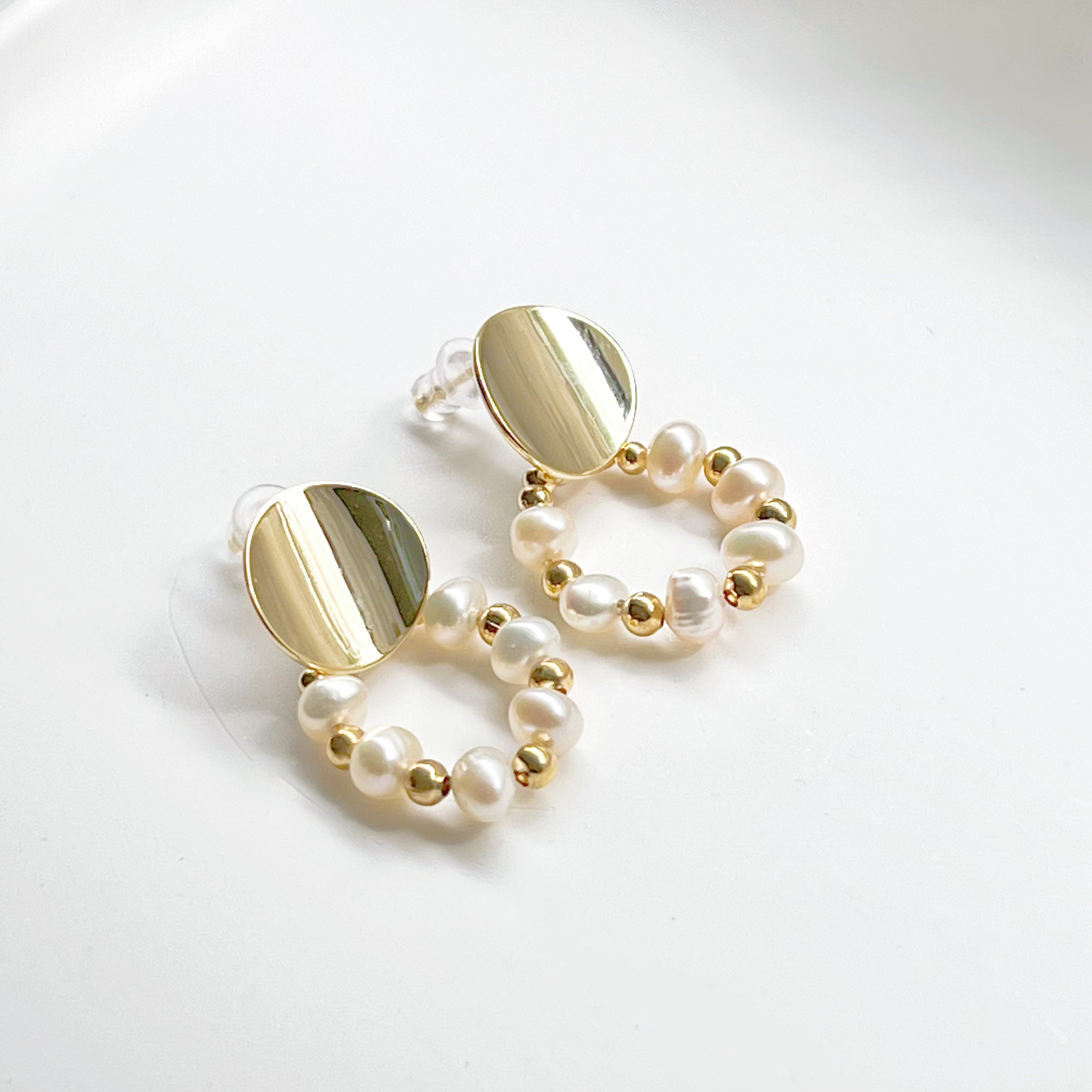 Elegant Gold Pearl Hoop Earrings featuring freshwater baroque pearls and gold-plated beads, beautifully handcrafted.