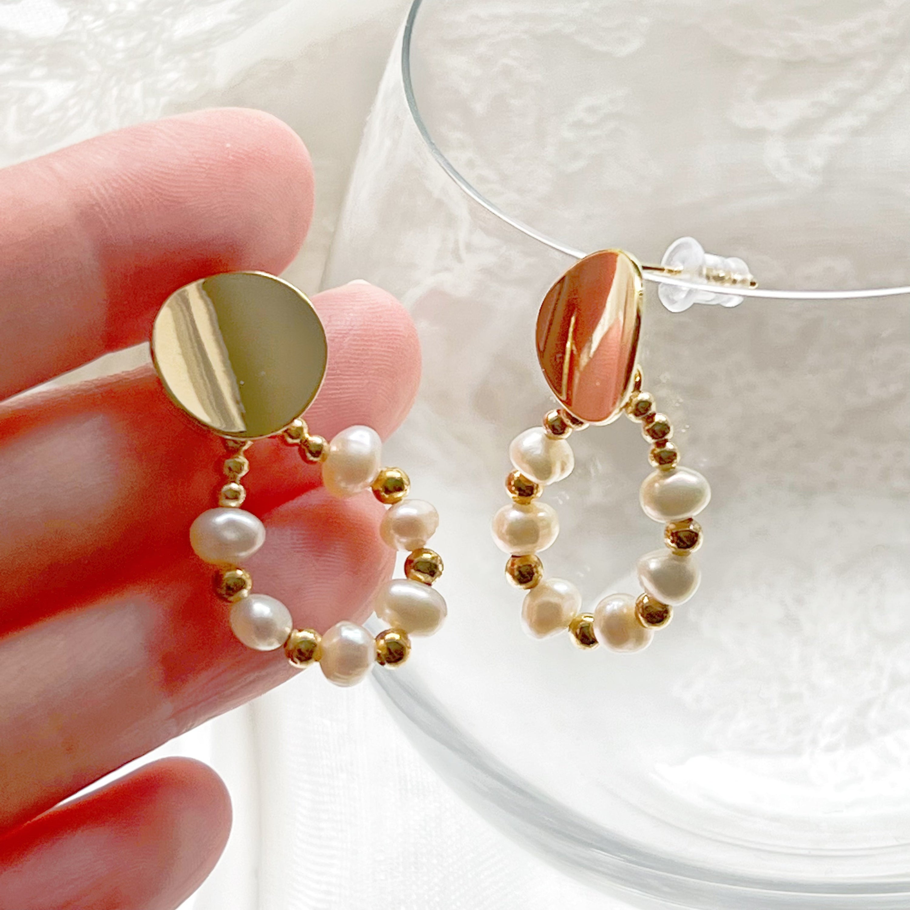 Elegant Gold Pearl Hoop Earrings featuring freshwater baroque pearls and gold-plated beads, beautifully handcrafted.