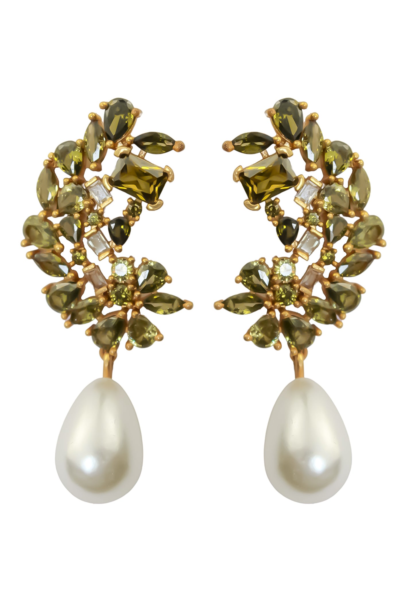 Elegant Golden Frosty Pearl Earrings featuring zirconia stones and a shiny resin pearl, perfect for pierced ears.