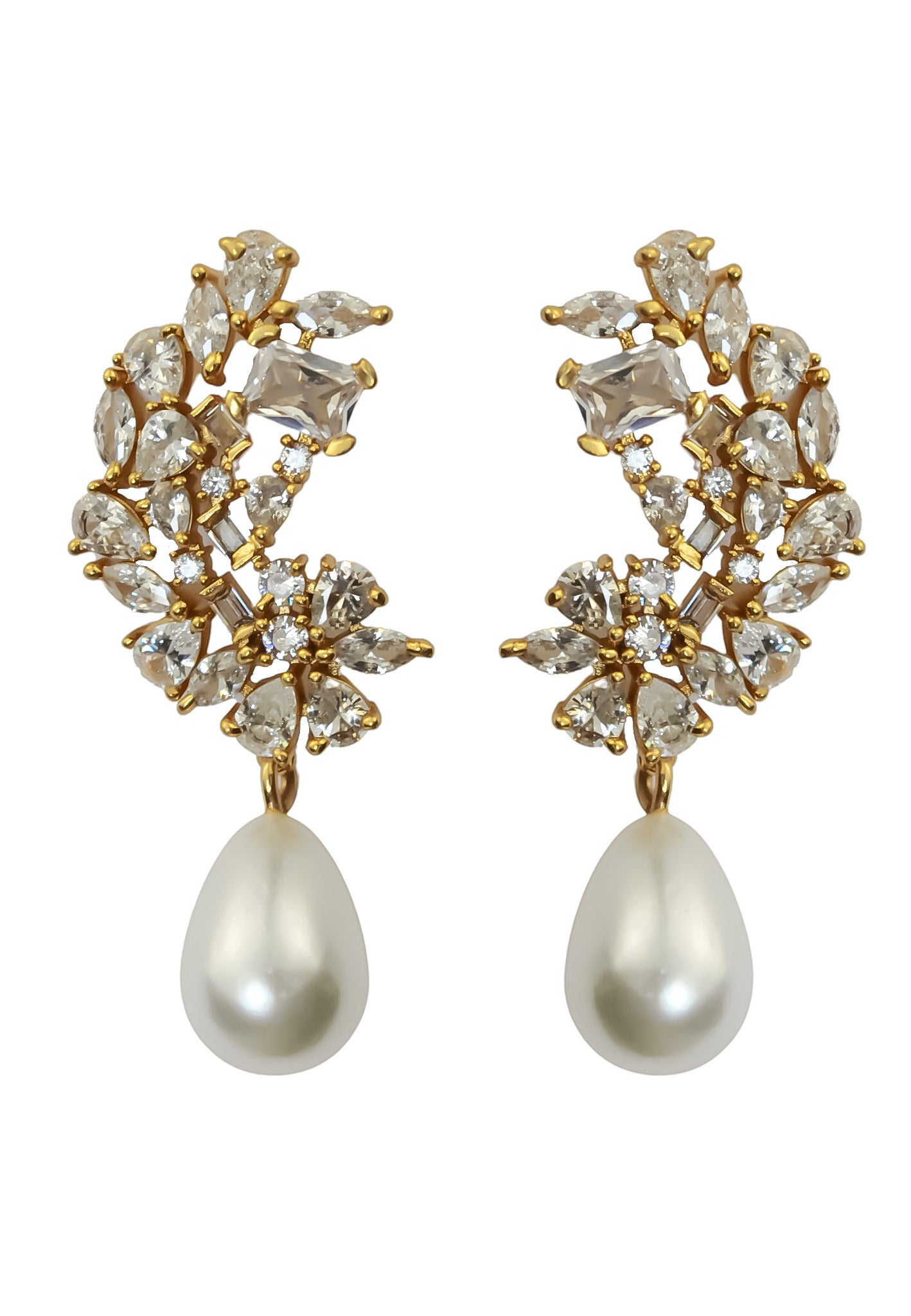 Elegant Golden Frosty Pearl Earrings featuring zirconia stones and a shiny resin pearl, perfect for pierced ears.