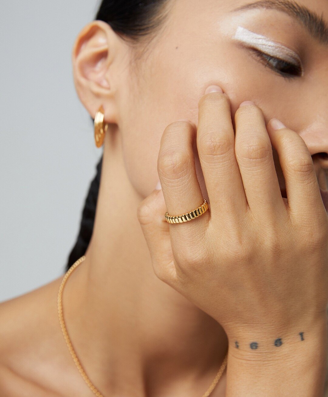 Handmade Grid Daily Open Ring featuring sterling silver and genuine freshwater pearls, elegantly designed for everyday wear.