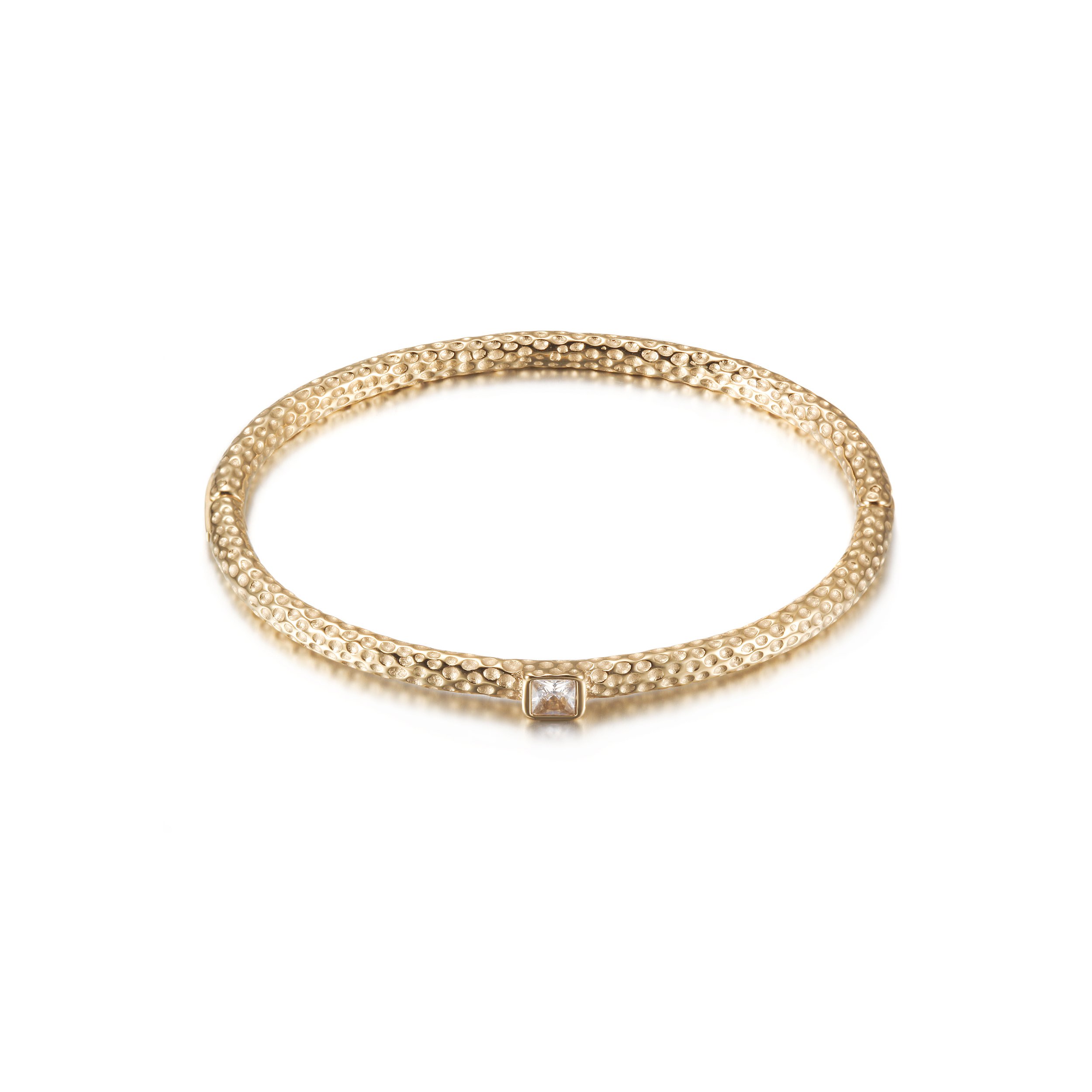 Hammered stacking bangle bracelet made of stainless steel with gold plating, showcasing a unique hammered texture.