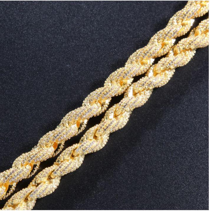 HAWSER 10 MM Rope Chain featuring rhinestone crystals, showcasing its thick design and elegant sparkle.