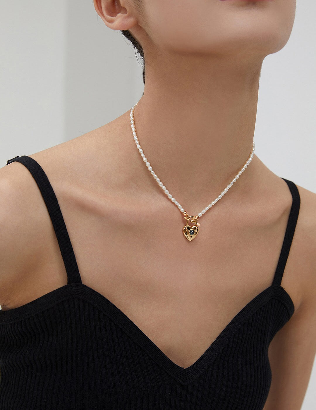 Heart Padlock Pendant Pearl Necklace featuring natural pearls and gold vermeil, elegantly designed for a sophisticated look.