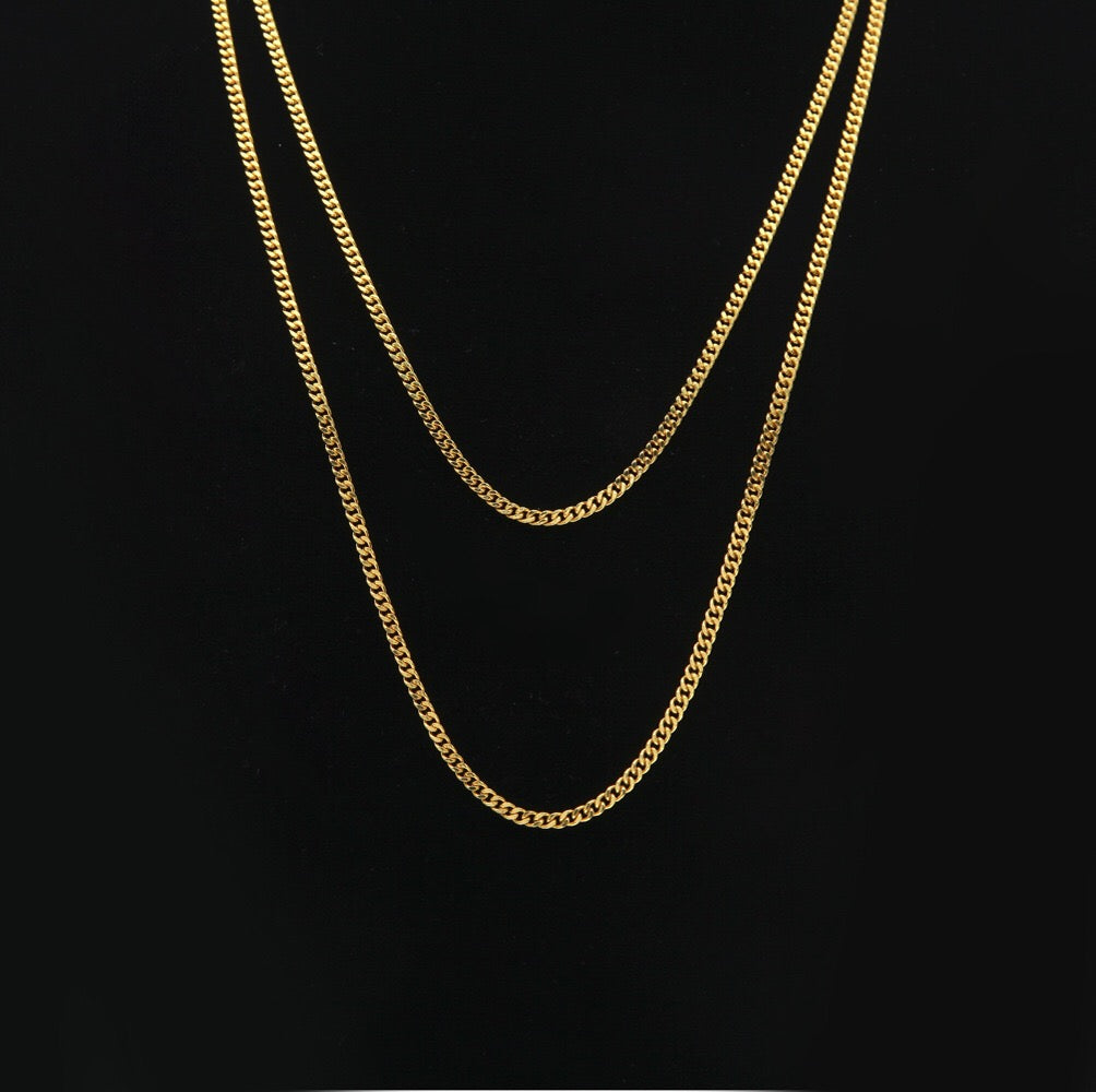 A stylish Hiphop Cuban Link Chain made of stainless steel, featuring interlocking links for a bold and fashionable look.