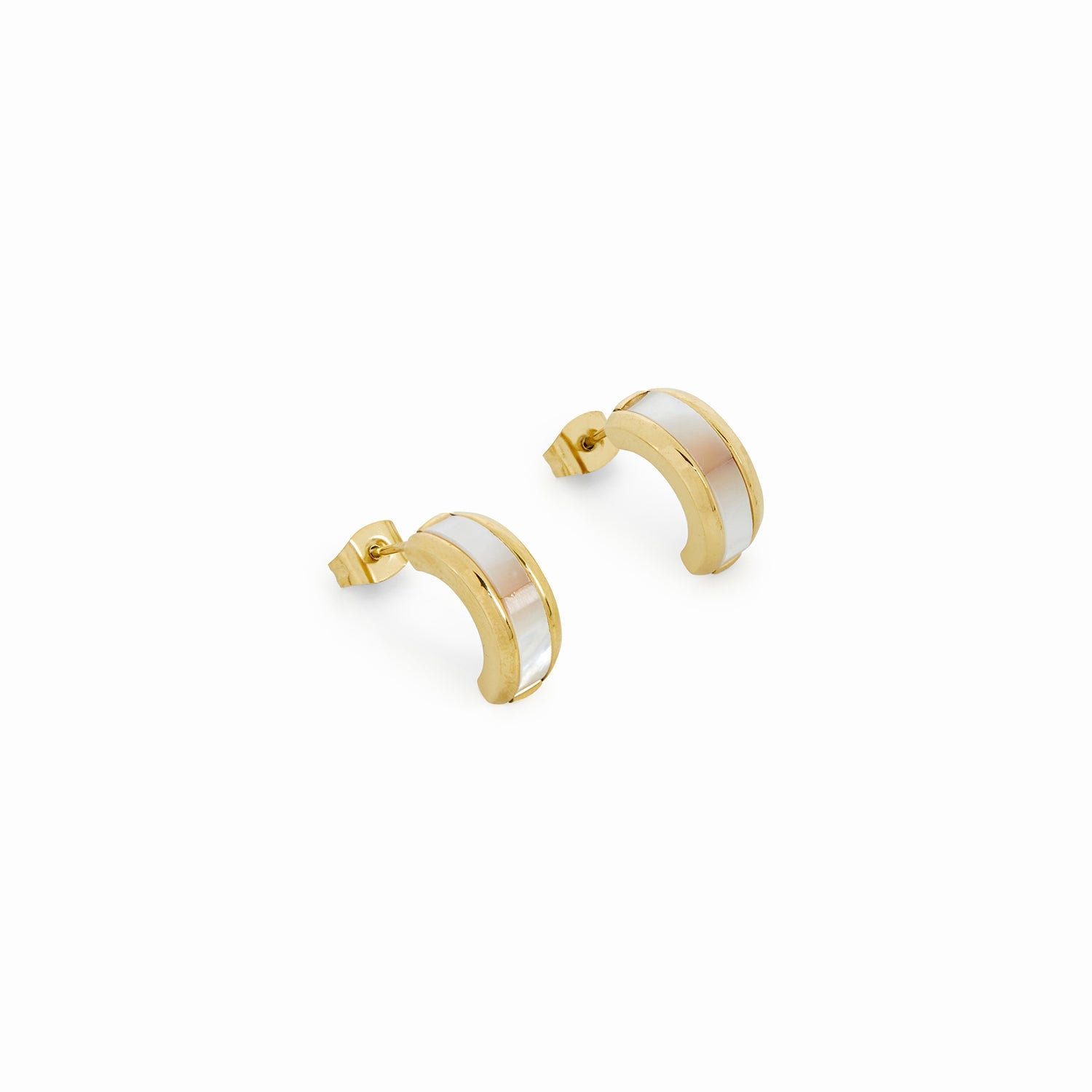 Elegant Ilham Shell Stud Earrings in gold, crafted from premium stainless steel with a luxurious finish.