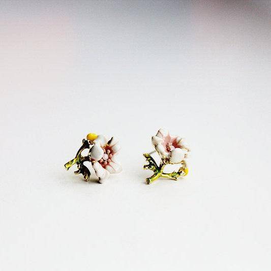 Close-up of Japanese White Anemone Flower Stud Earrings, showcasing their delicate design and craftsmanship.