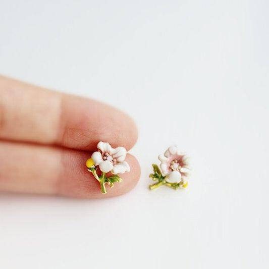 Close-up of Japanese White Anemone Flower Stud Earrings, showcasing their delicate design and craftsmanship.