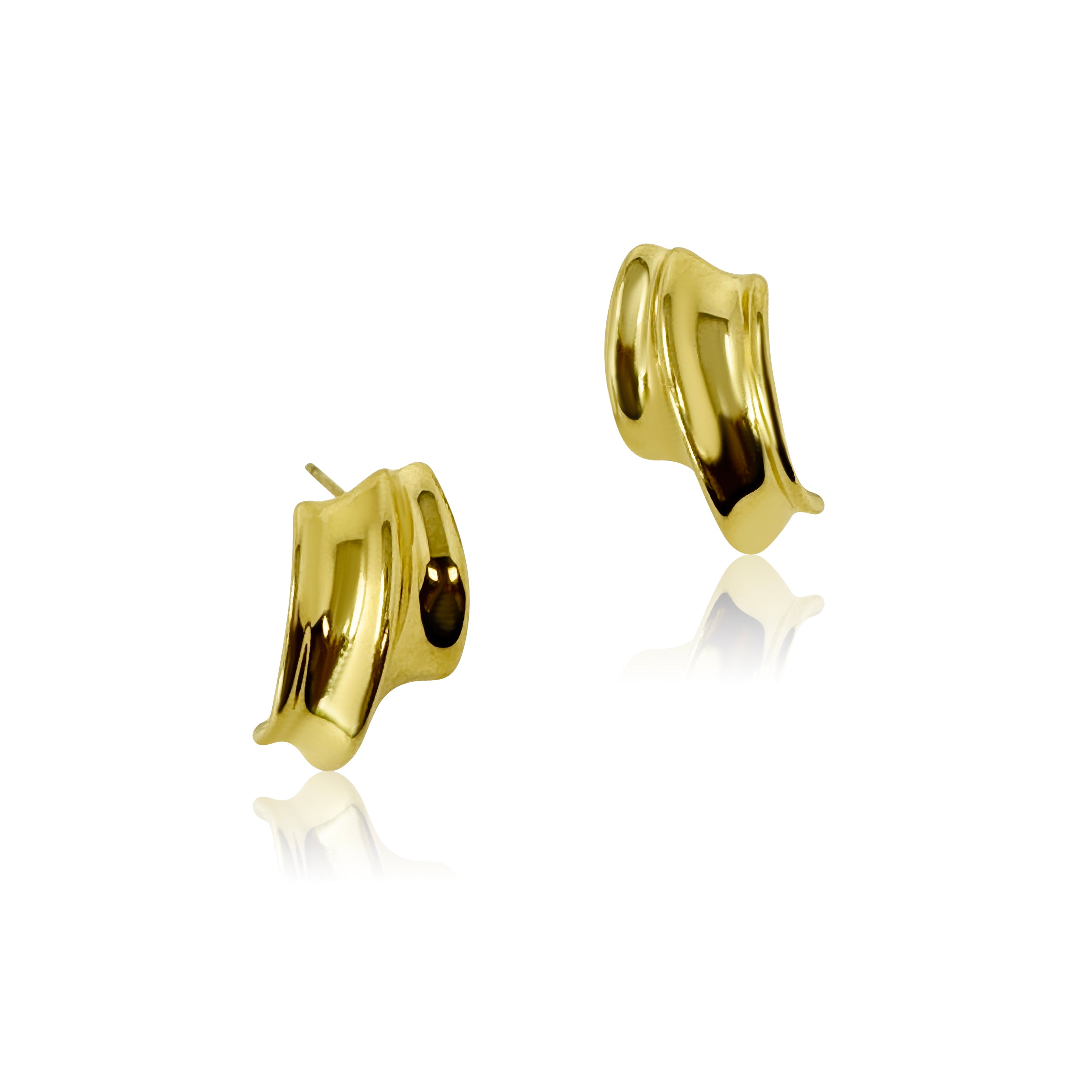 A pair of Kelly Golden Hoop Earrings made from 18k gold plated stainless steel, showcasing a modern and chic design.