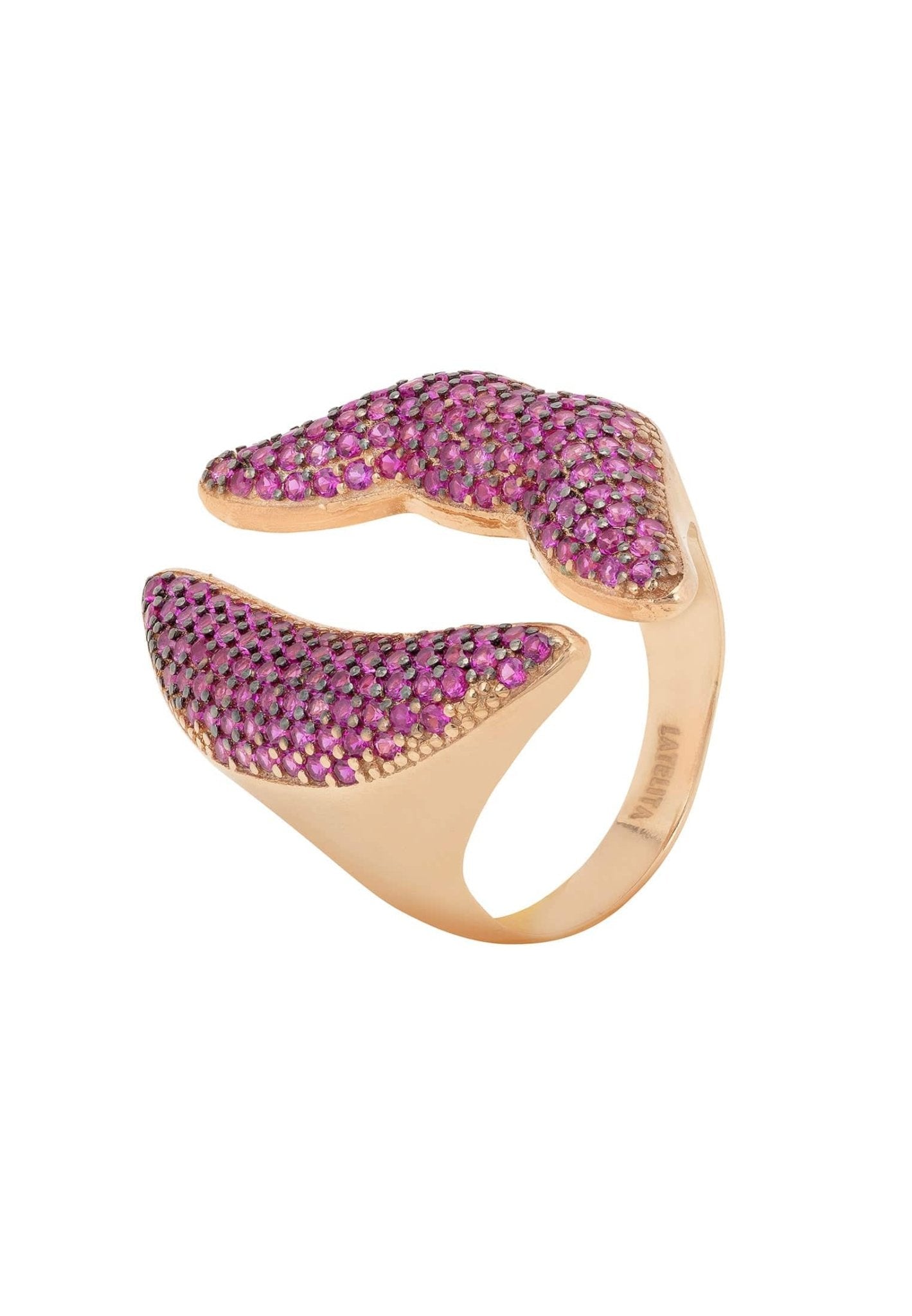 Kiss Me Lips Ring in Rosegold featuring playful lip design with pink-red cubic zirconia on 925 sterling silver.