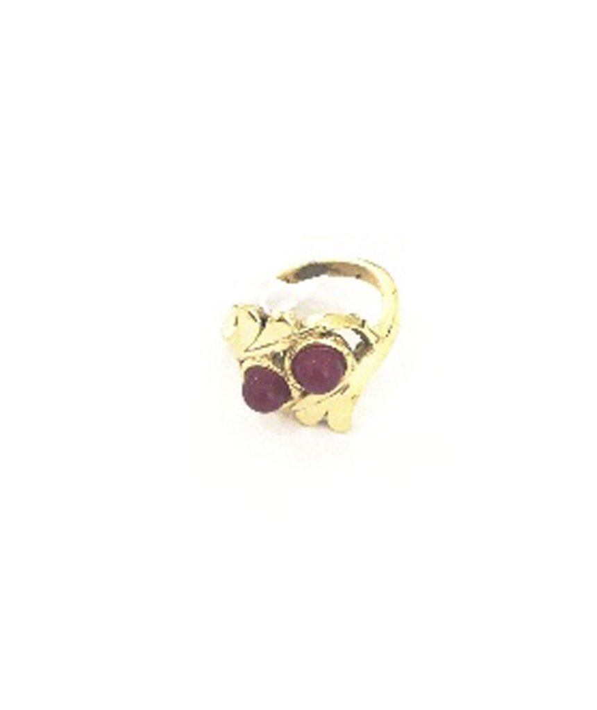 A beautifully crafted Leaf Stone Ring featuring a unique leaf design, made from gold plated hypoallergenic brass with a semi-precious stone.