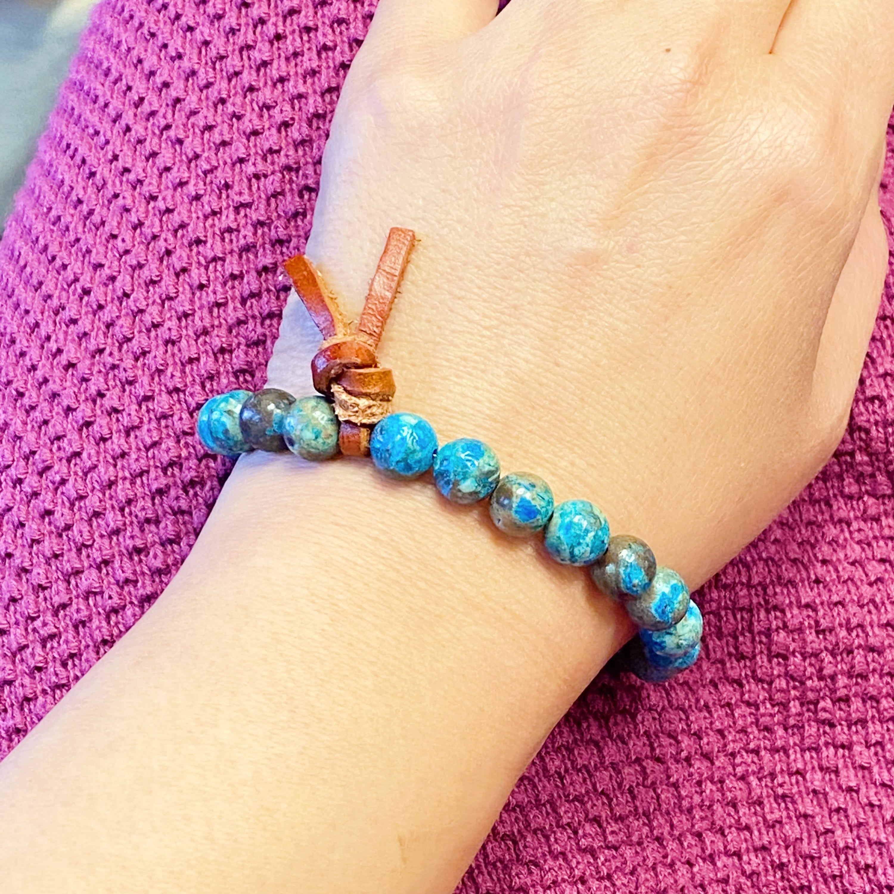 Leather Tie Stone Bracelet featuring blue pattern agate beads and a genuine leather tie, showcasing a boho style.