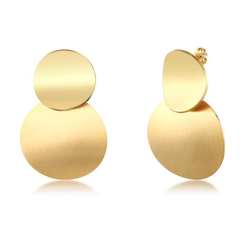 Elegant Leona Drop Earrings featuring a circular design, crafted from 18k gold plated sterling silver.