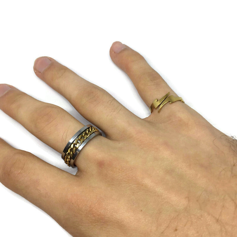 A stylish Lightning Bolt Adjustable Band Ring made of 18ct gold plated stainless steel, showcasing its unique lightning bolt design.