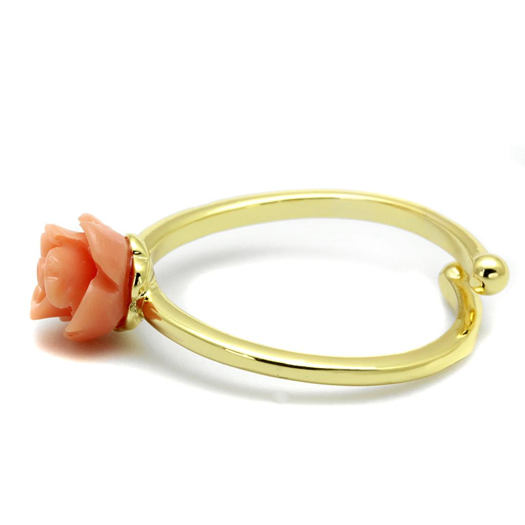 LO4059 Flash Gold Brass Ring featuring a light peach synthetic stone, showcasing its elegant design and luxurious finish.