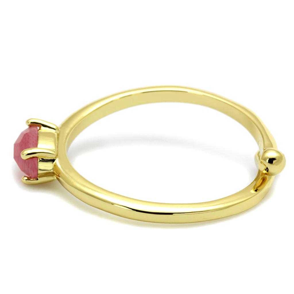 LO4069 Flash Gold Brass Ring featuring a synthetic Cat Eye stone in rose color, elegantly designed for stylish wear.