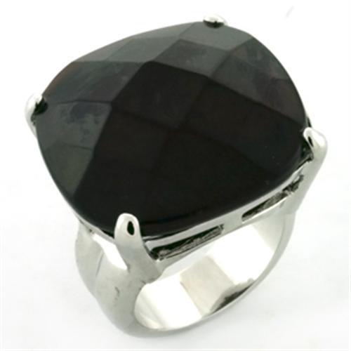 LOA675 Rhodium Brass Ring featuring AAA Grade CZ in Garnet, showcasing its elegant design and vibrant color.