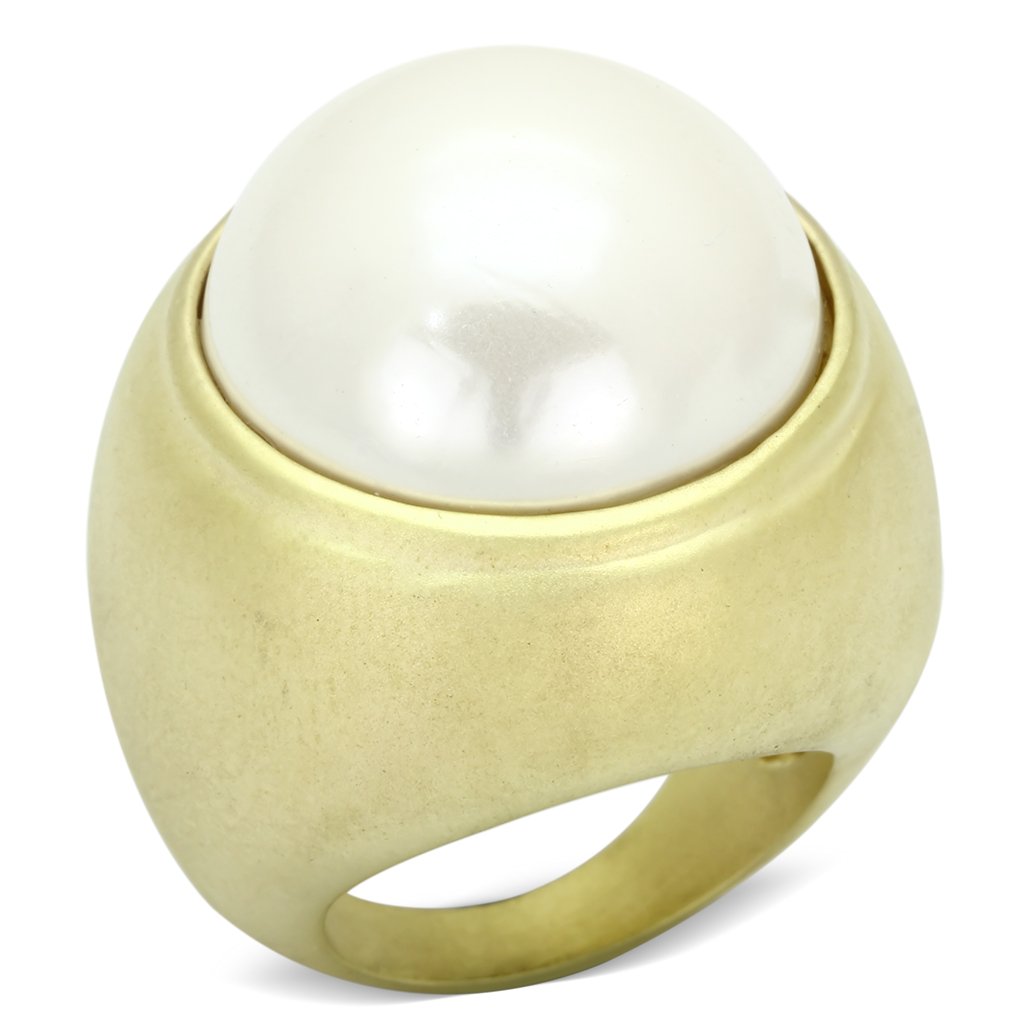 LOA835 Matte Gold Brass Ring featuring a synthetic white pearl, showcasing its elegant design and matte finish.