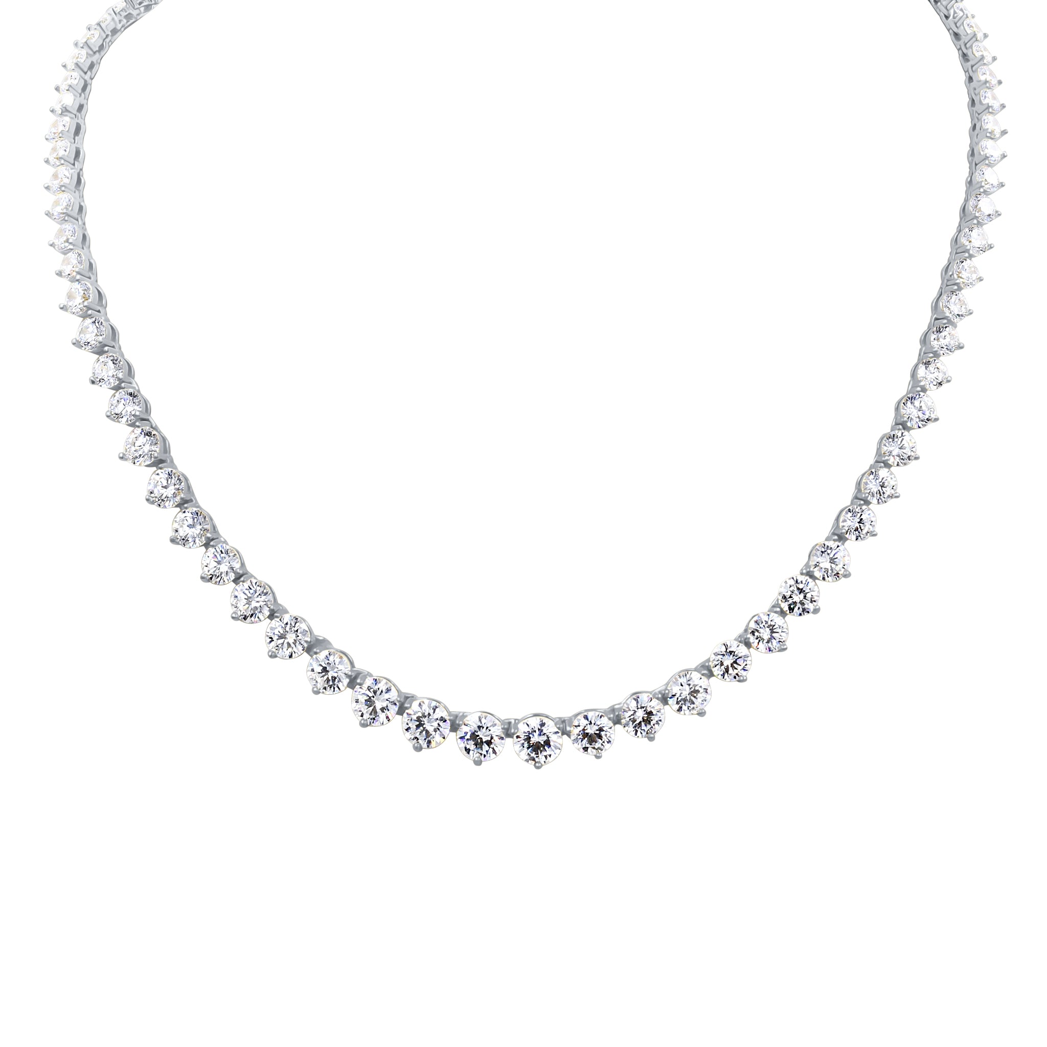 LUCULENTUS CHAIN featuring shimmering cubic zirconia stones set in 925 silver metal, showcasing a luxurious and elegant design.